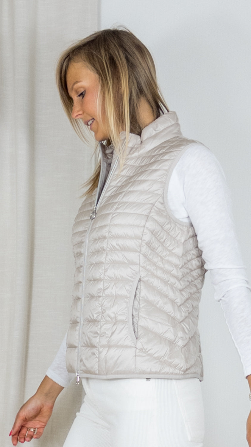 GILET SANS MANCHES ZIPPE BETTY BARCLAY 7195 1902 BEIGE