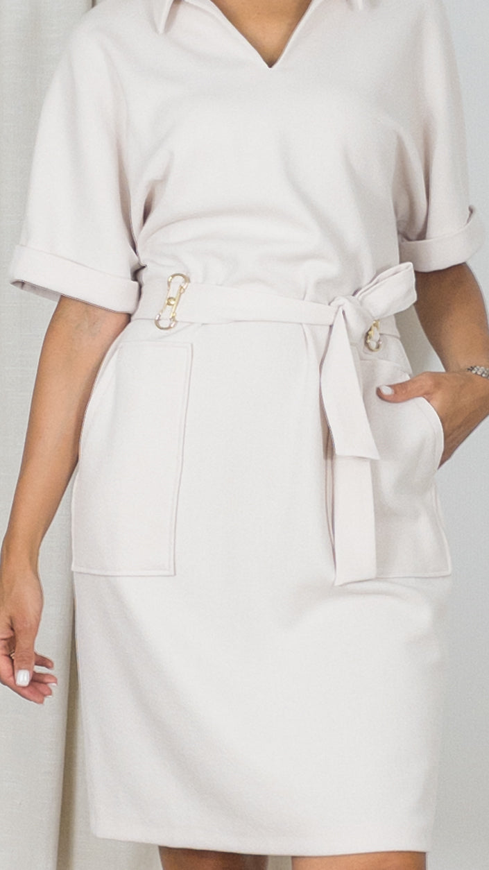 ROBE DROITE EN CREPE CAROLINE BISS 4119 CRAIE