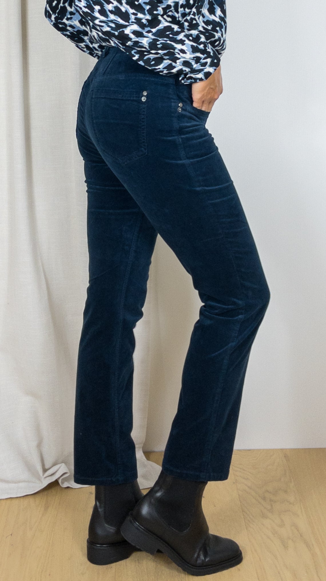 PANTALON EN VELOURS LISSE GERRY WEBER PERFECT 4 EVER 122052 66276 MARINE