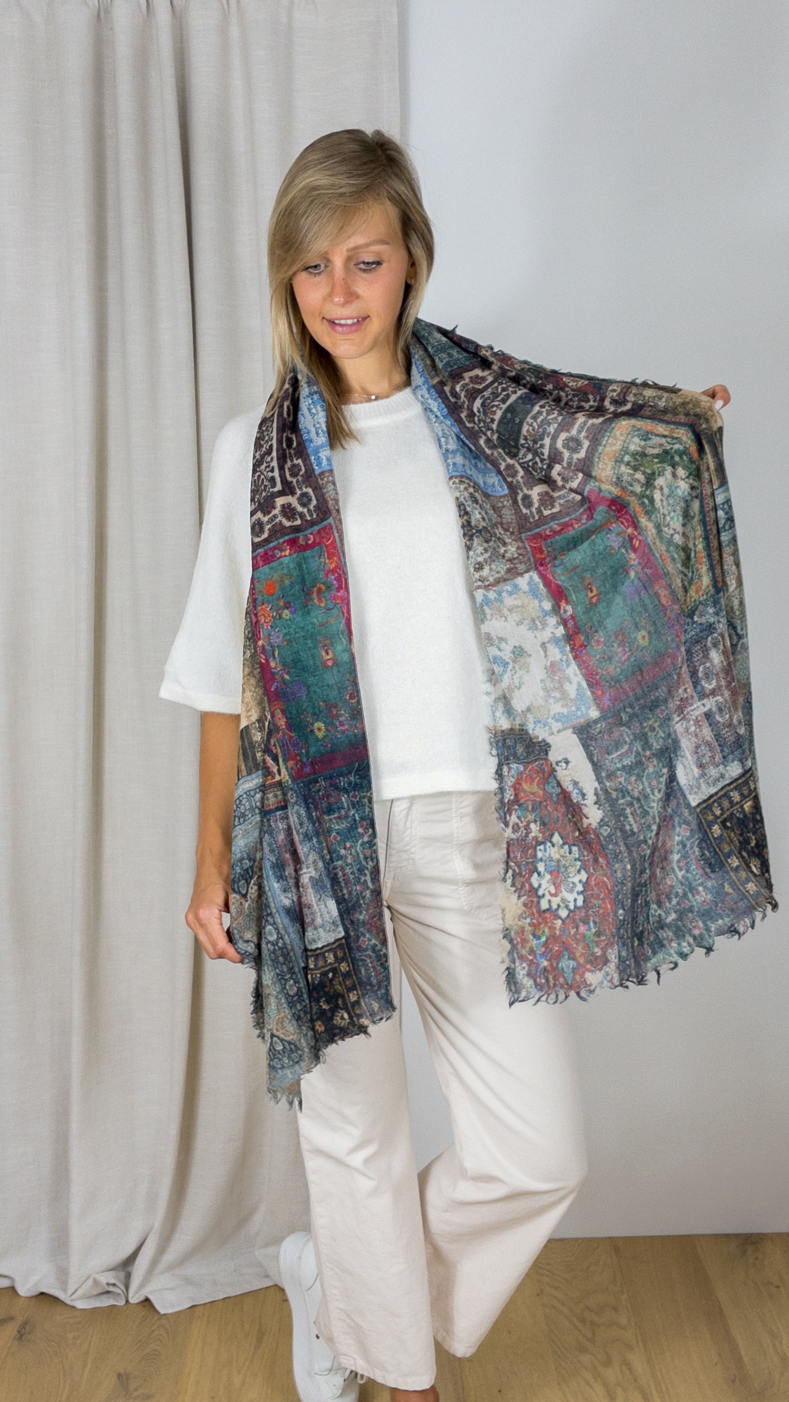 ECHARPE IMPRIMEE EN LAINE GERARD DAREL GABRIELLE DYH16 Y287 MULTI