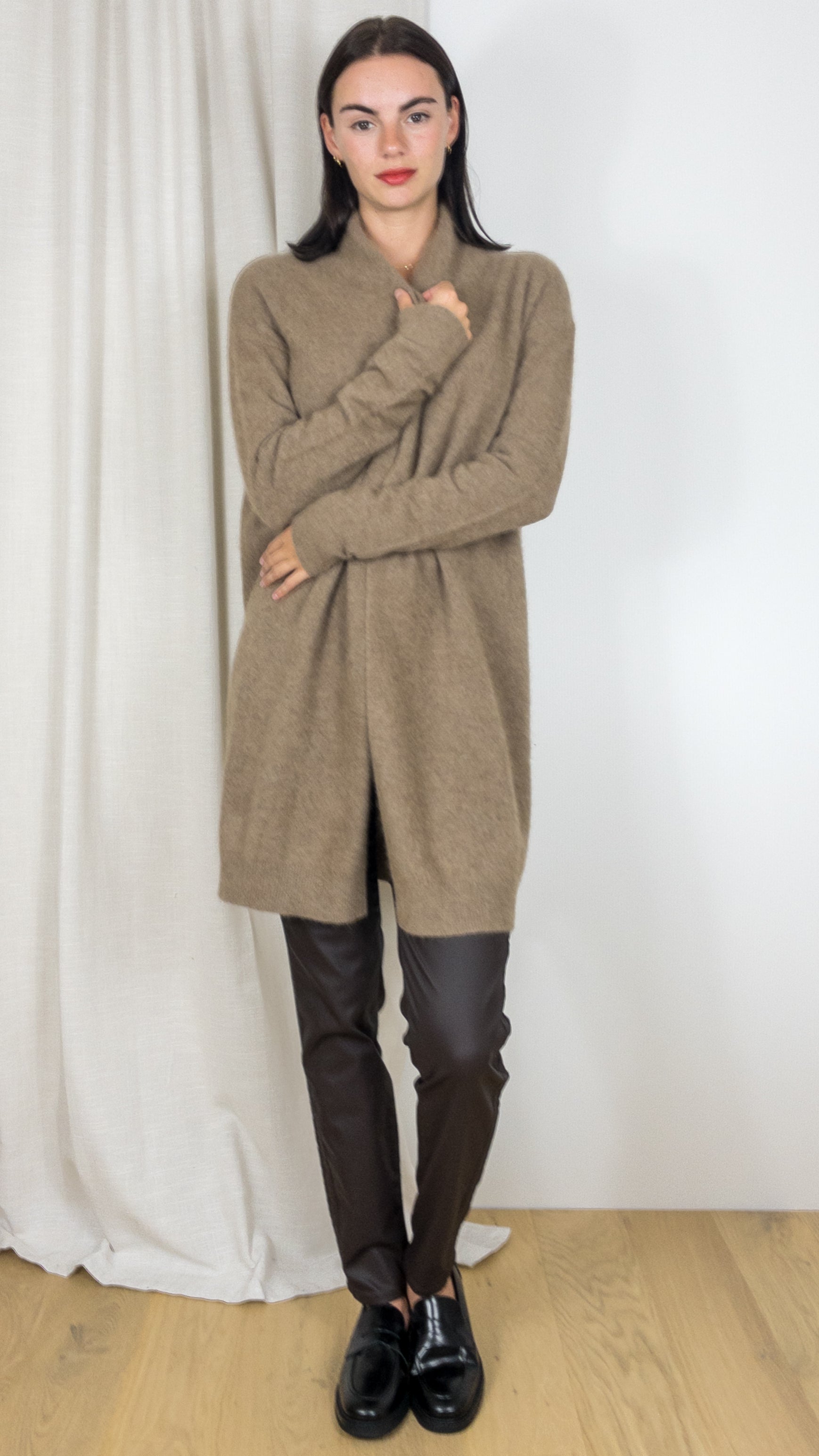 GILET LONG A CAPUCHE EN RACOON MAJESTIC FGI129 K149 BISON TAUPE
