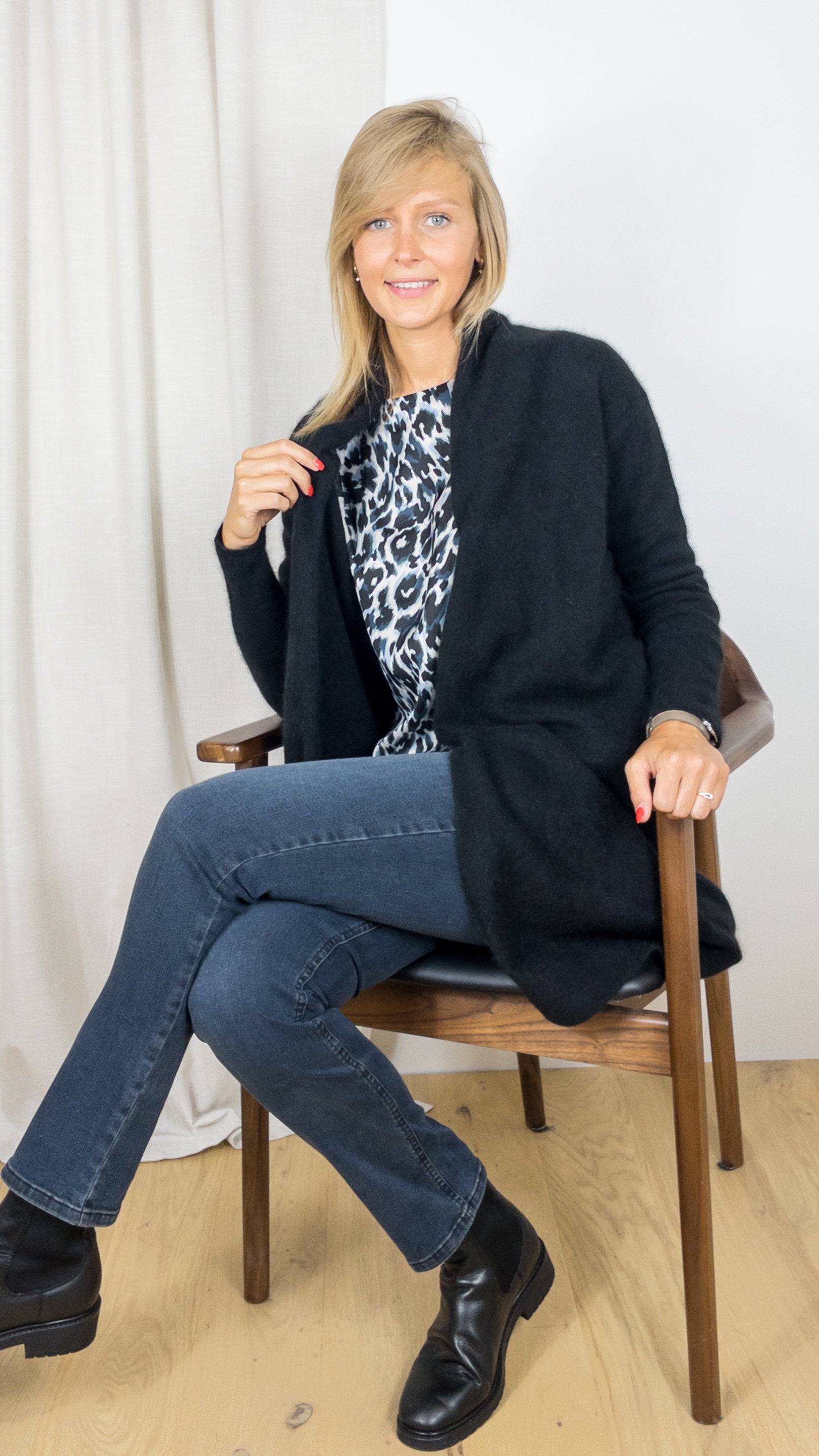 GILET LONG EN RACCOON FDI129 K149 MAJESTIC NOIR