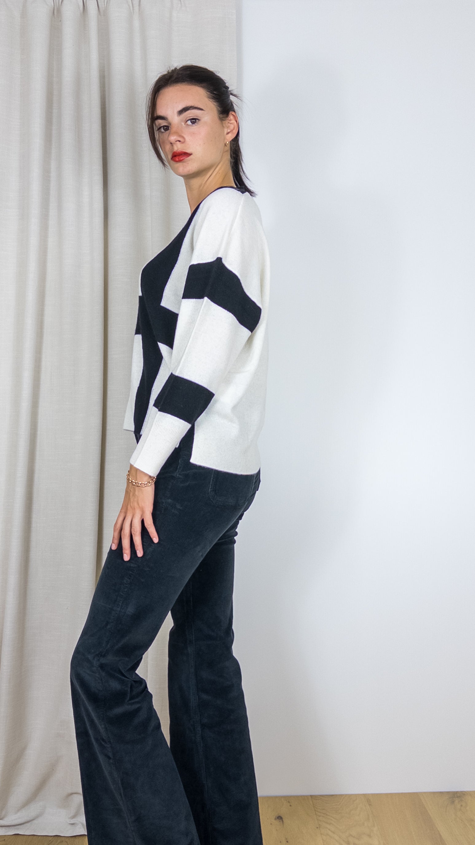 PULL V IMPRIME ESTHEME JF6022C ECRU NOIR