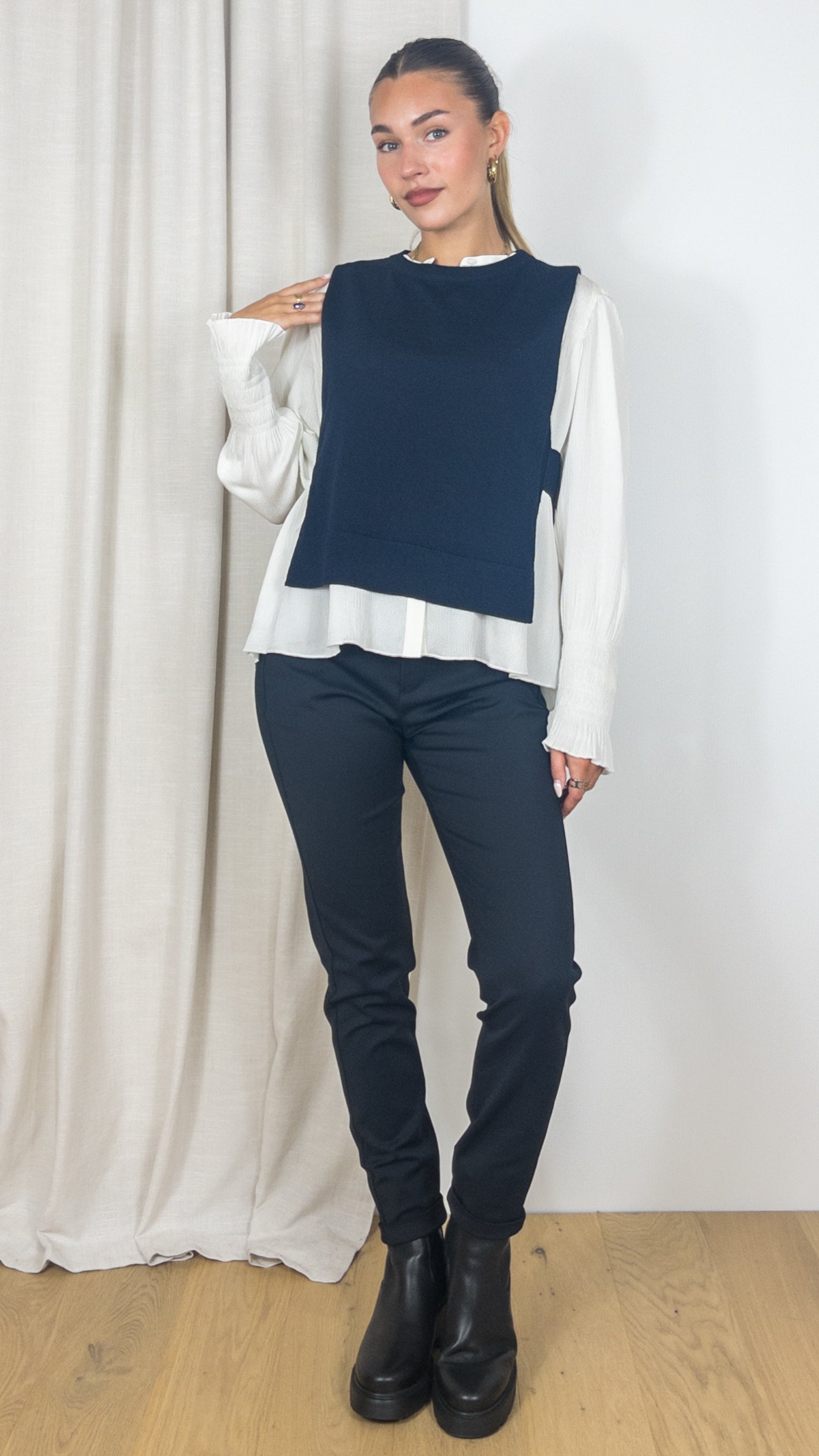 PULL SANS MANCHES HANA SAN MOKINI BLEU NUIT