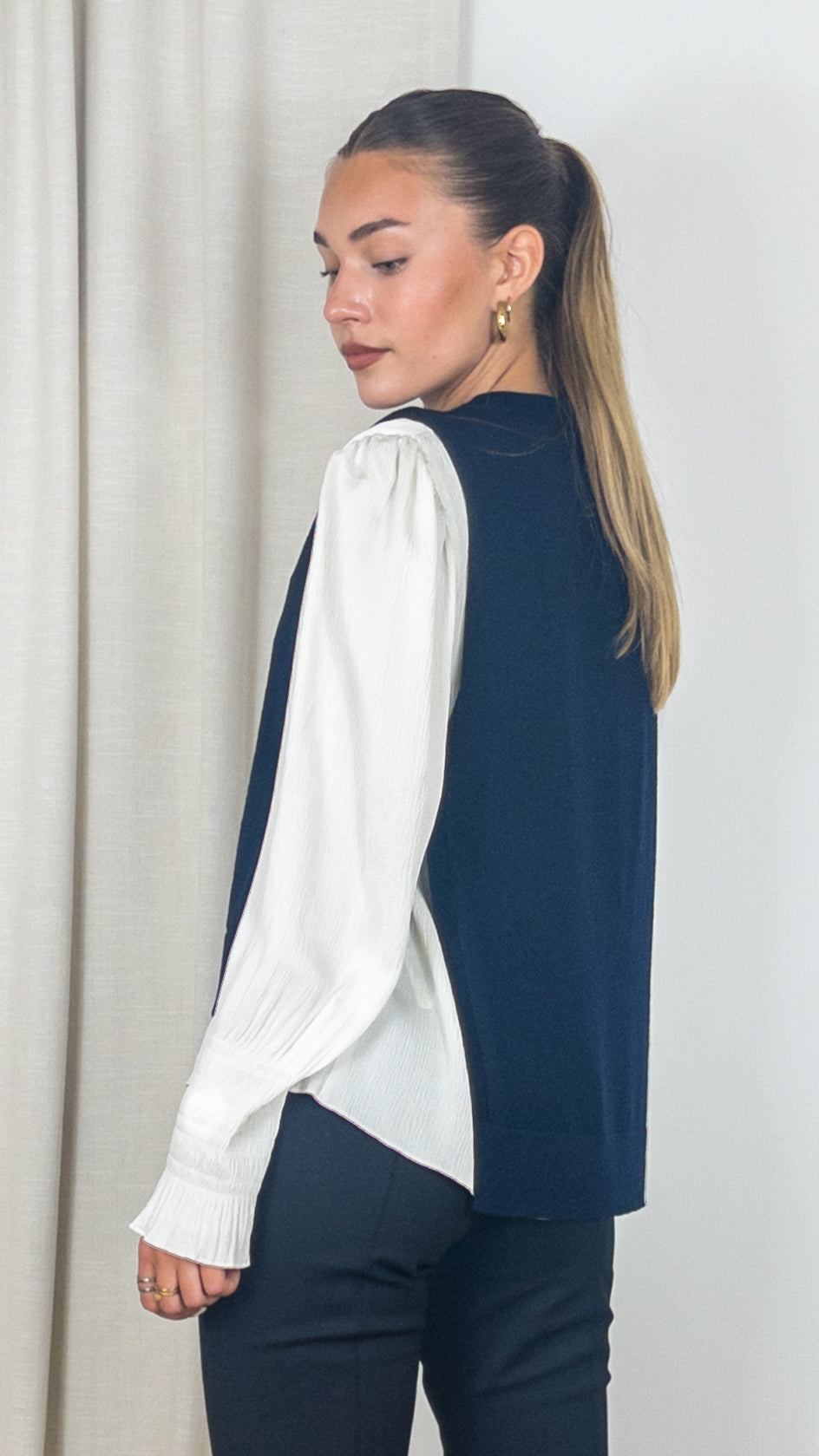 PULL SANS MANCHES HANA SAN MOKINI BLEU NUIT