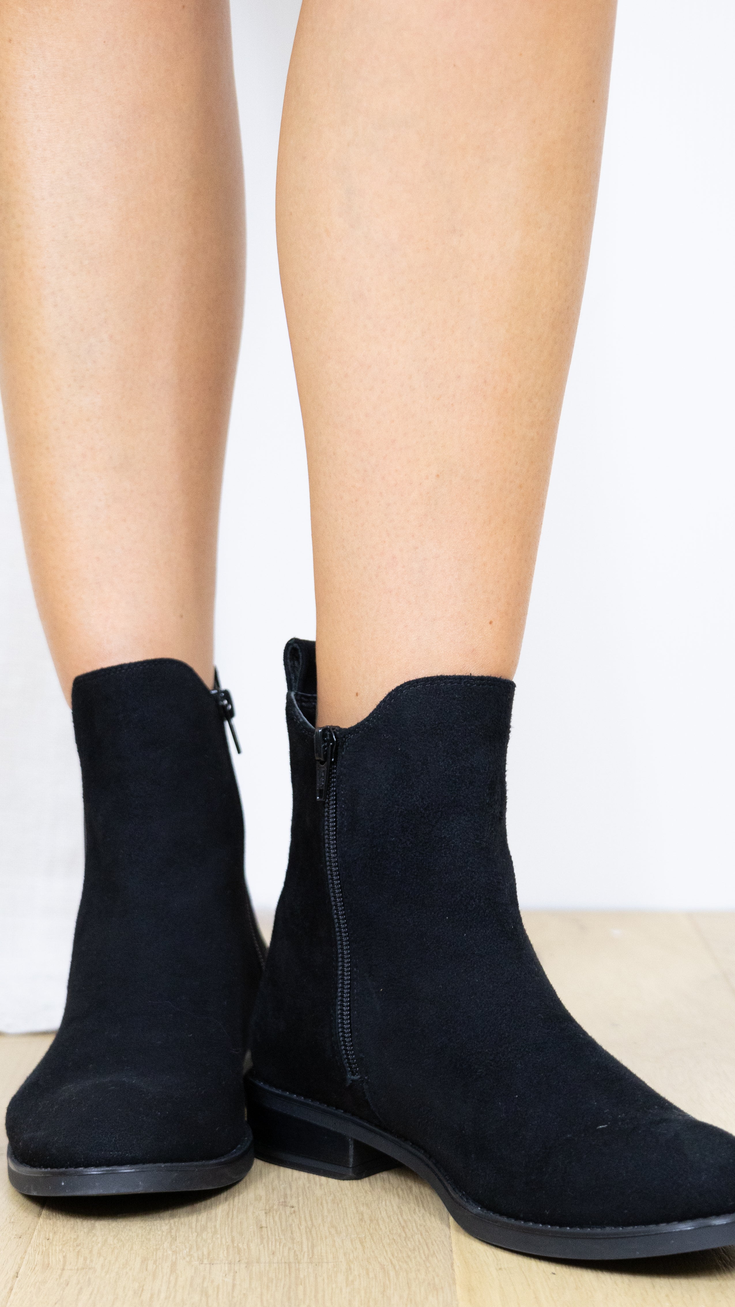 BOOTS EN DAIM BARTY BABY SUEDE UNISA NOIR