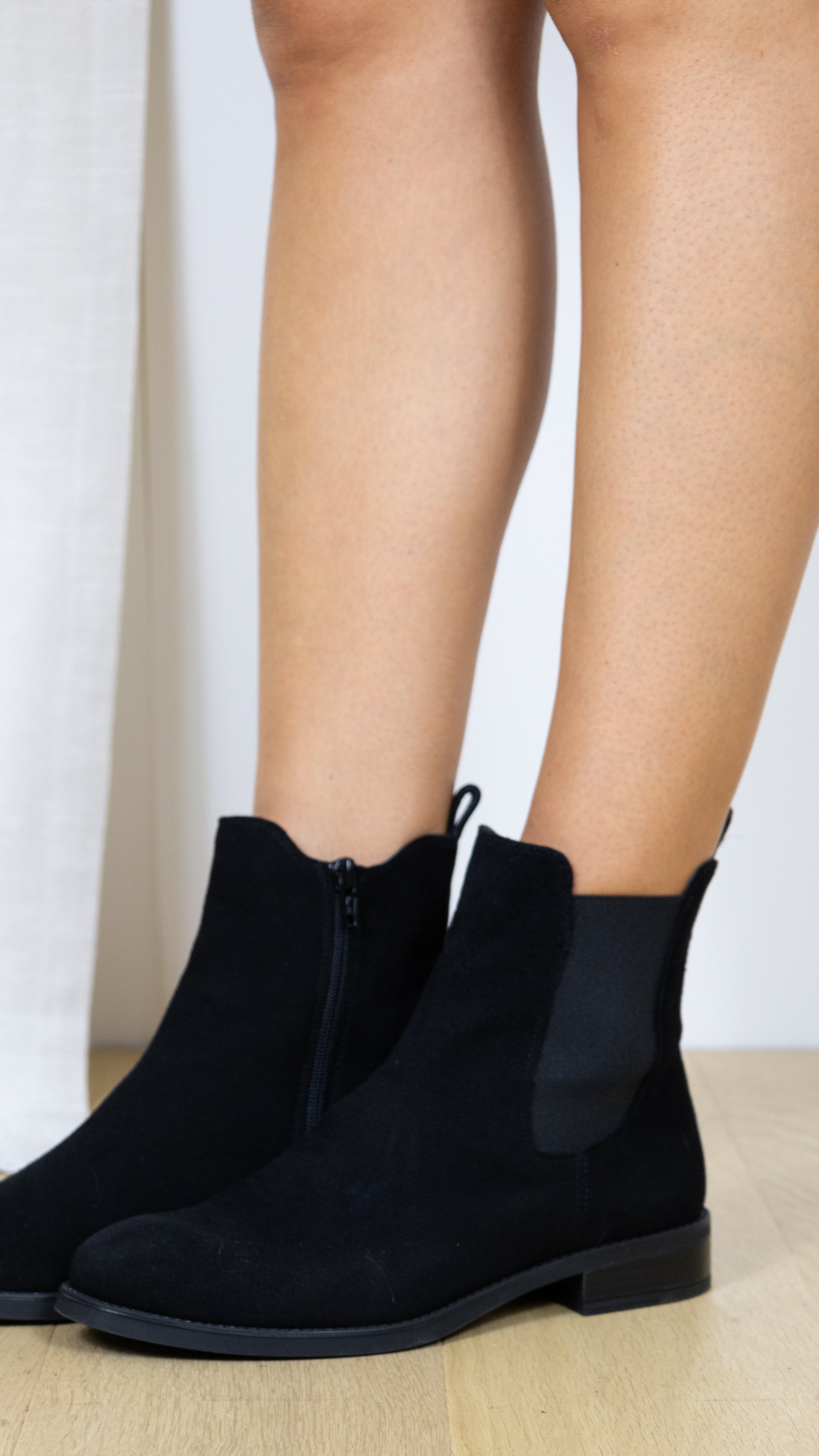 BOOTS EN DAIM BARTY BABY SUEDE UNISA NOIR
