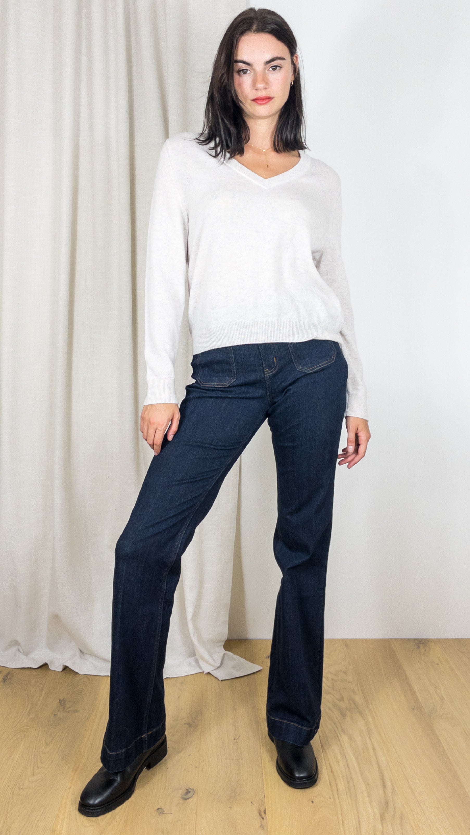 PULL COL V EN CACHEMIRE NOT SHY CELIA MOON GRIS CLAIR