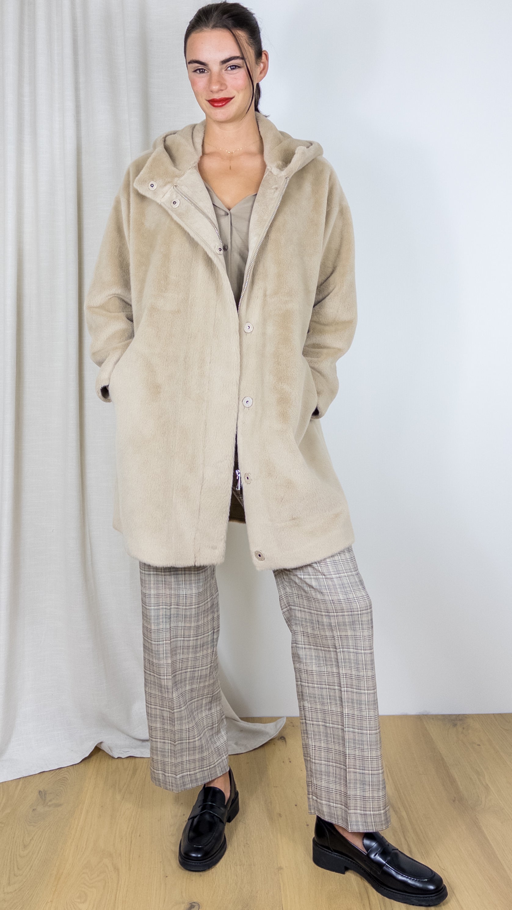 VESTE A CAPUCHE FAUSSE FOURRURE HAPPY LOU ANDREA BEIGE