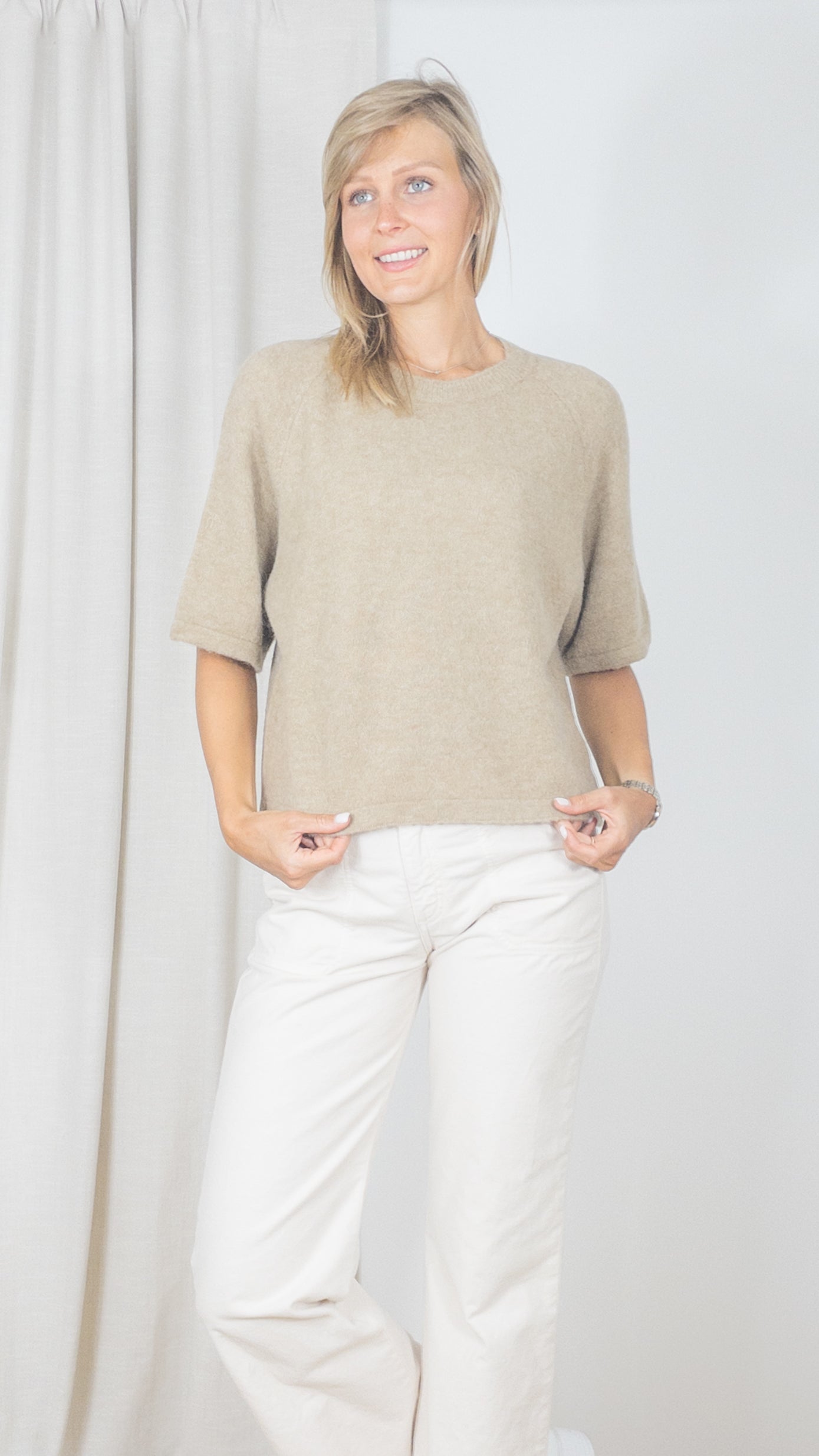 PULL CARRE MANCHES COURTES STUDIO PARISIEN 19270 CAMEL TILLEUL