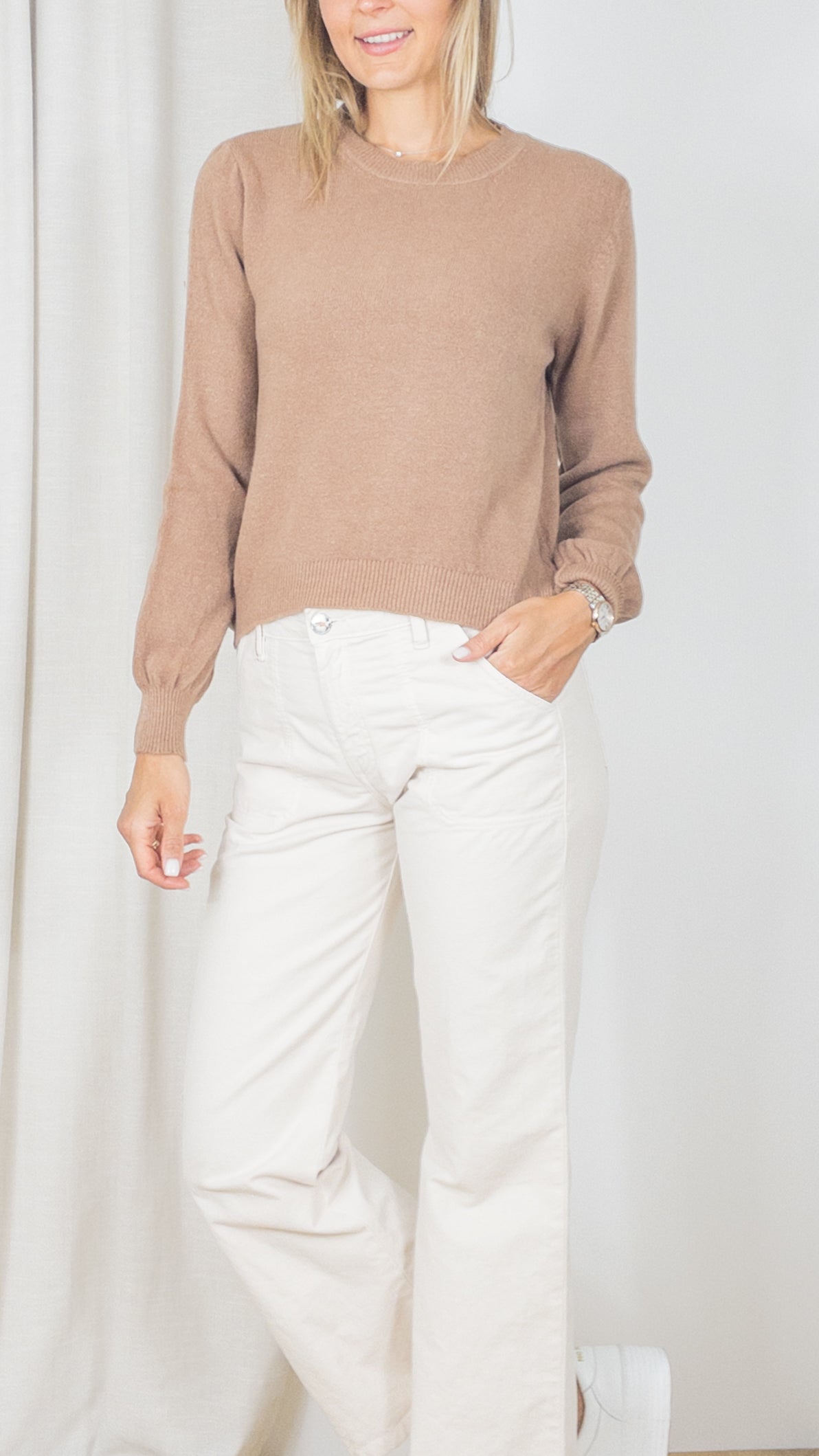 PULL COURT RAS DE COU STUDIO PARISIEN 9422 CAMEL FONCE
