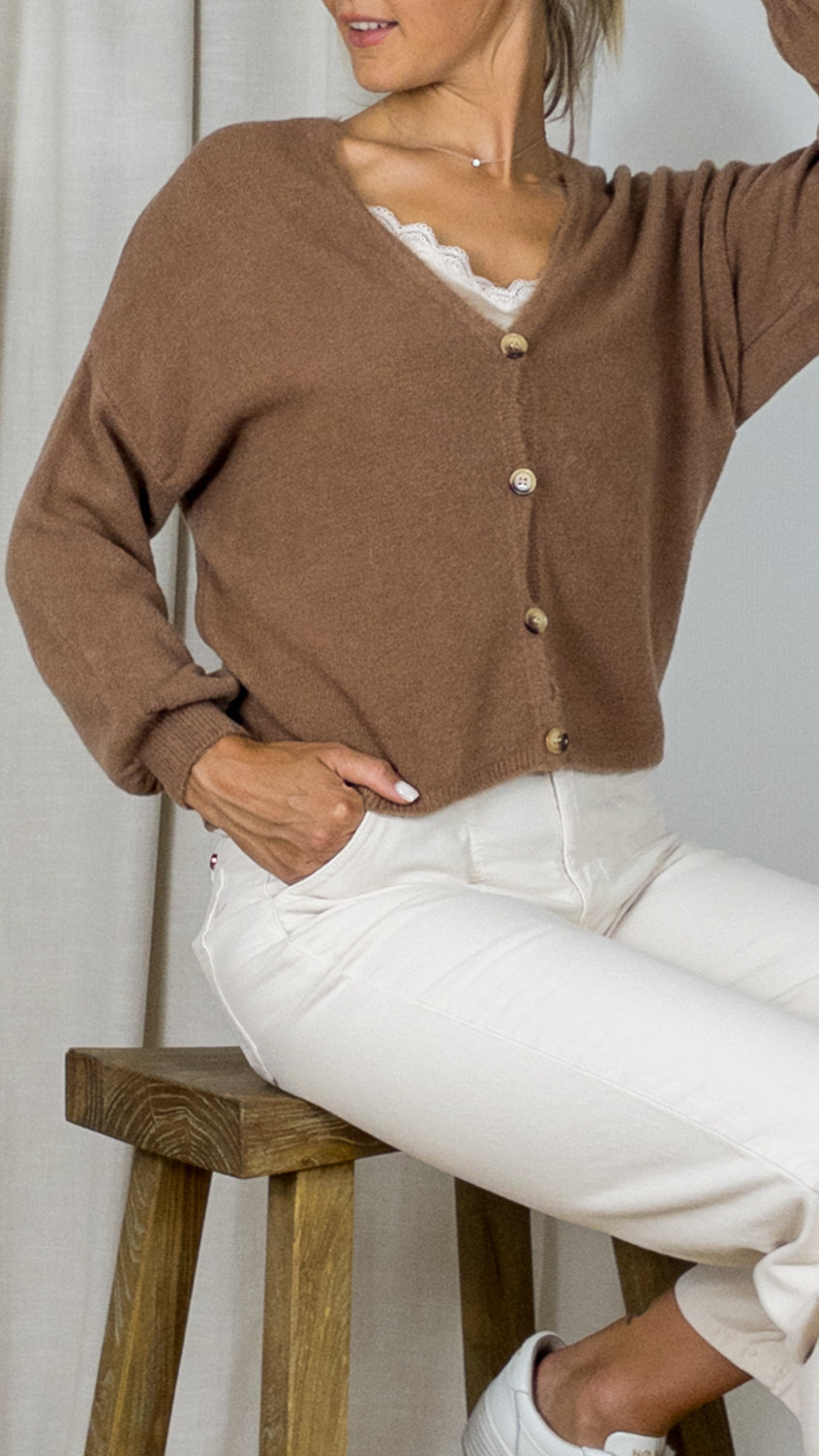 GILET COL V STUDIO PARISIEN 9419 CAMEL