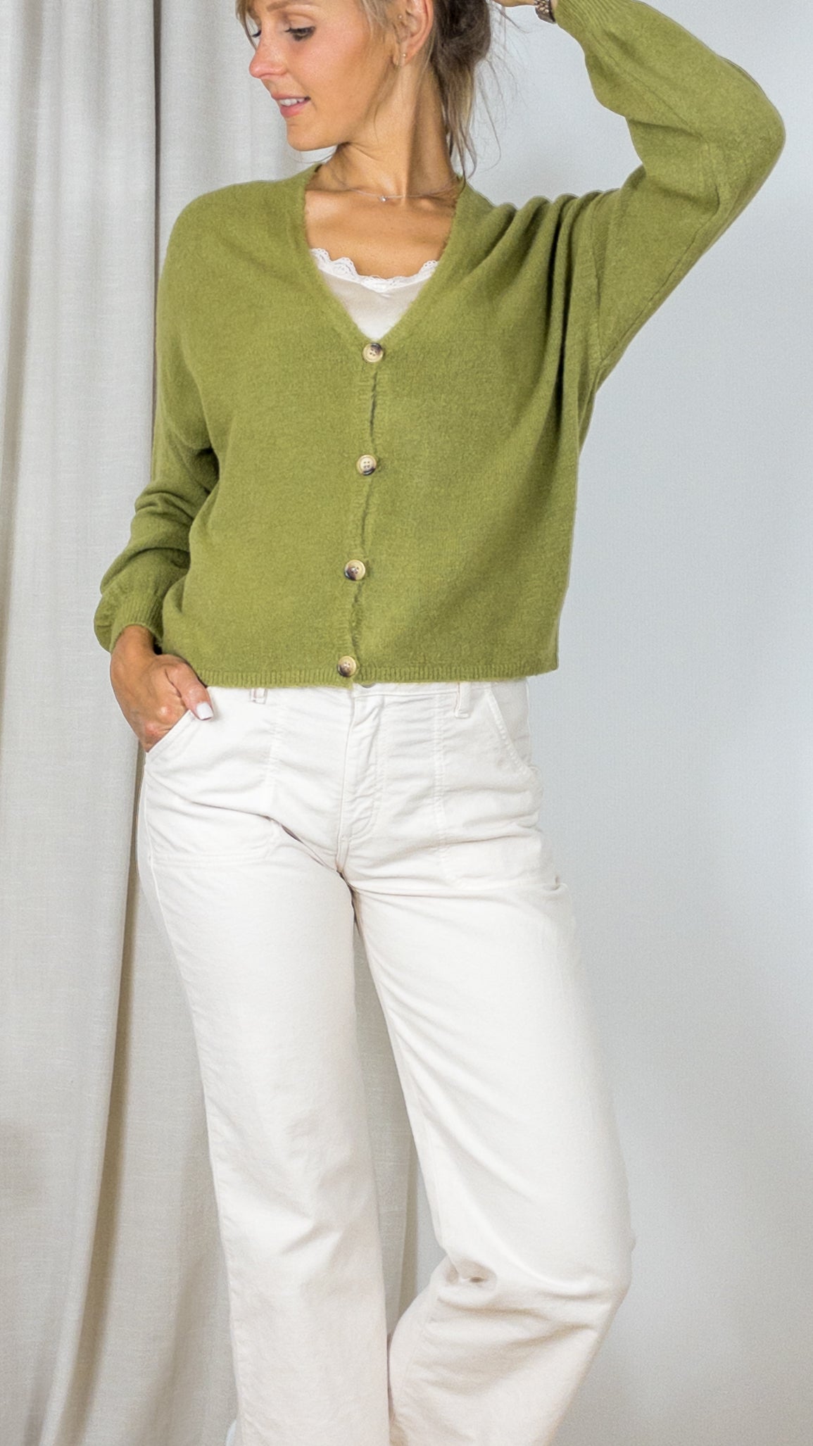 GILET COL V STUDIO PARISIEN 9419 OLIVE