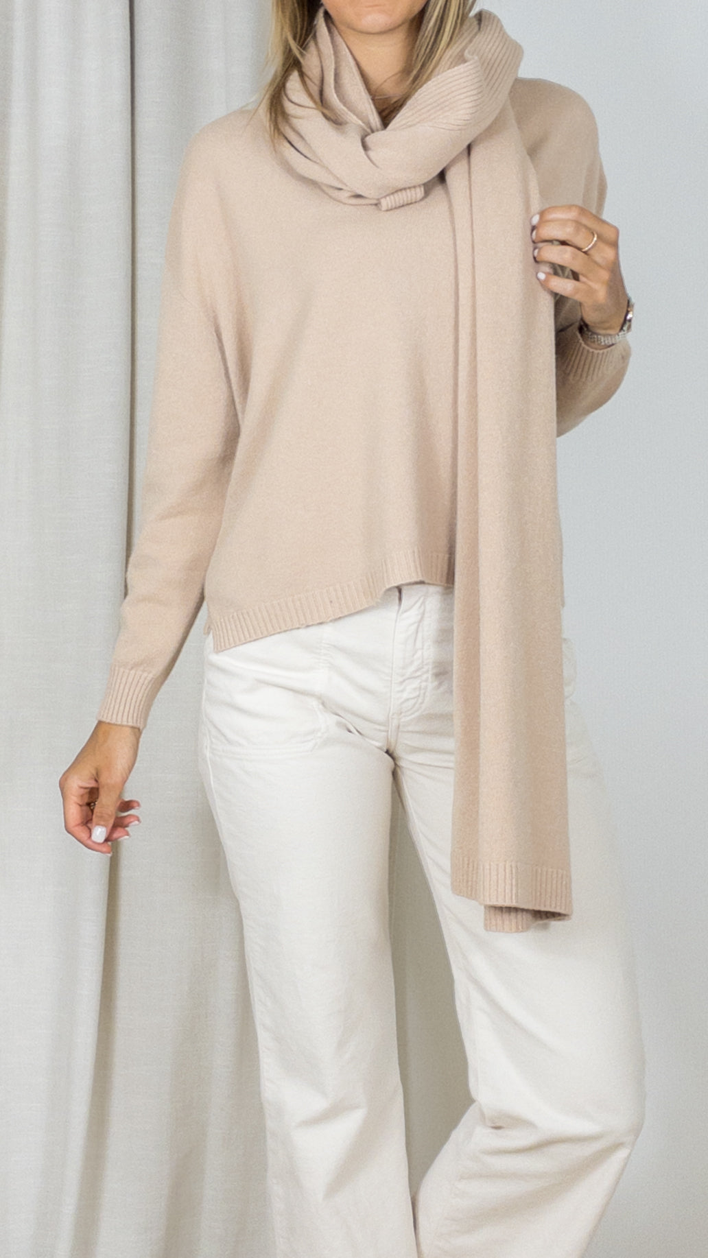 LONGUE ETOLE STUDIO PARISIEN D906 ALEXANDRE LAURENT CAMEL