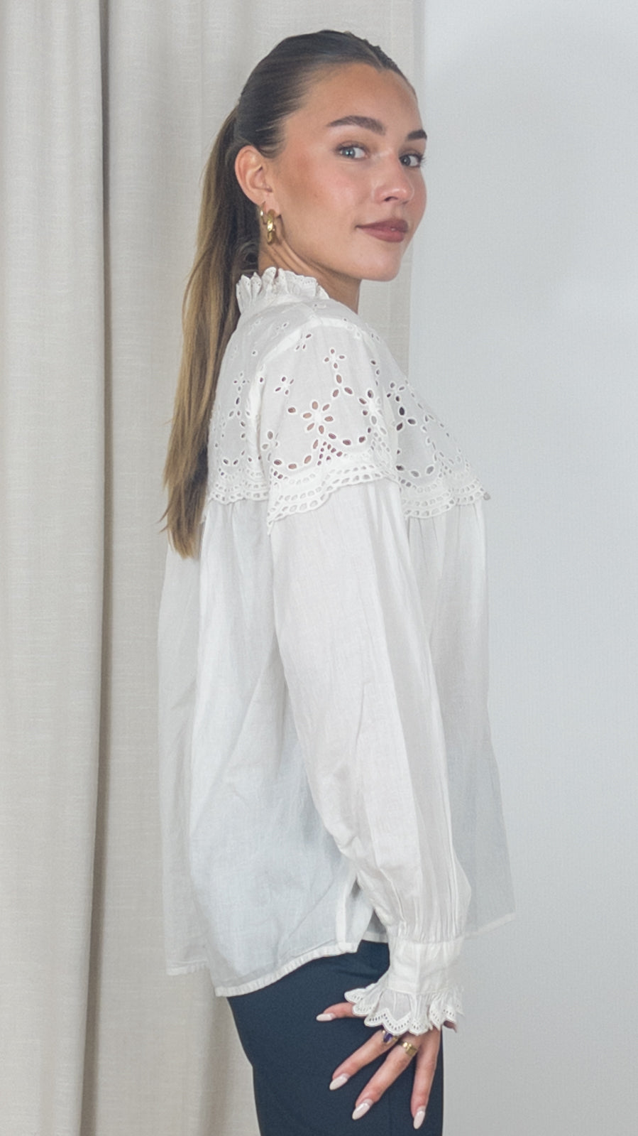 CHEMISE EN BRODERIE ANGLAISE ECRU BASH SARAH
