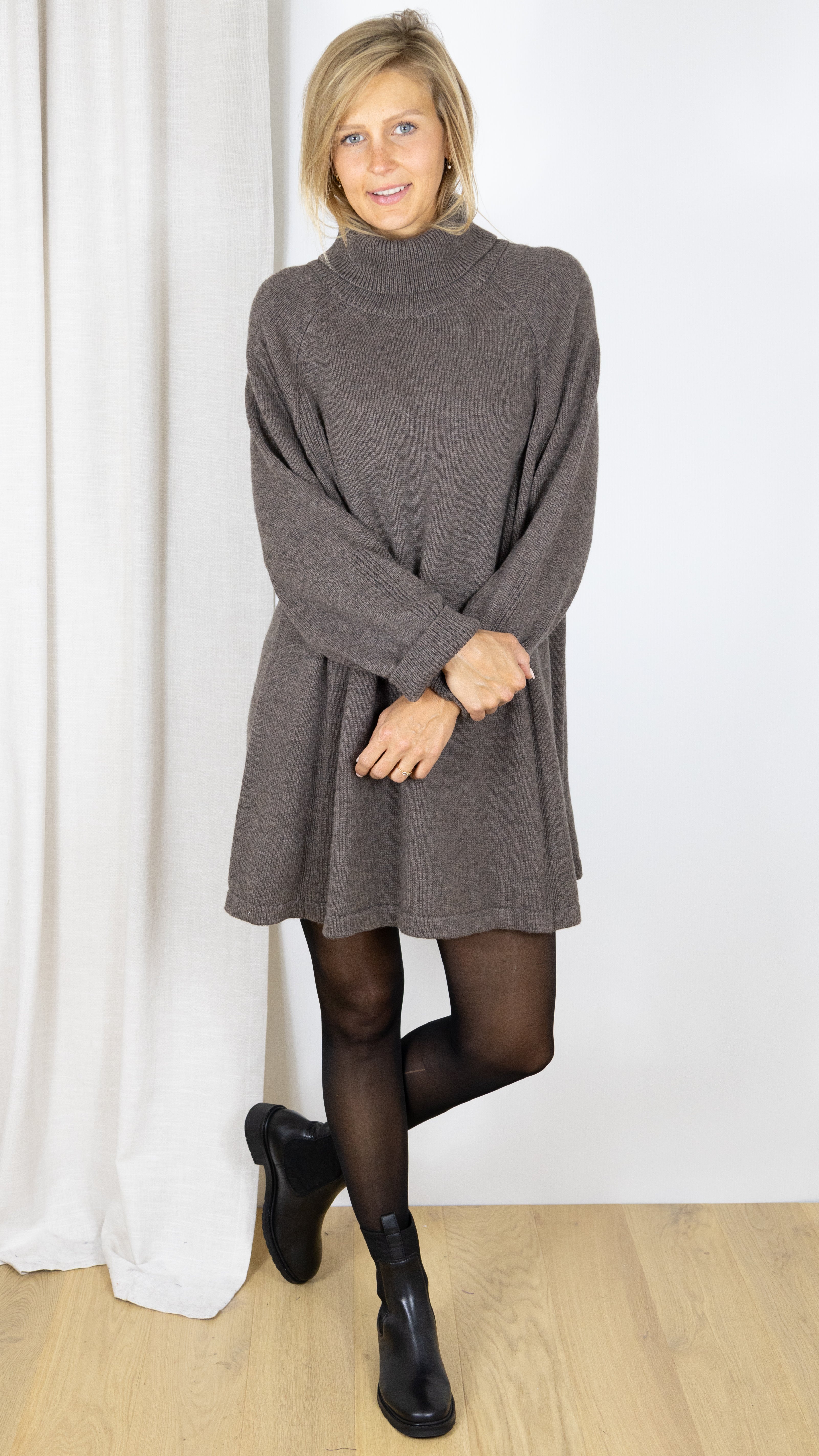 ROBE COL ROULE EN MAILLE BASH MEDEE MARRON