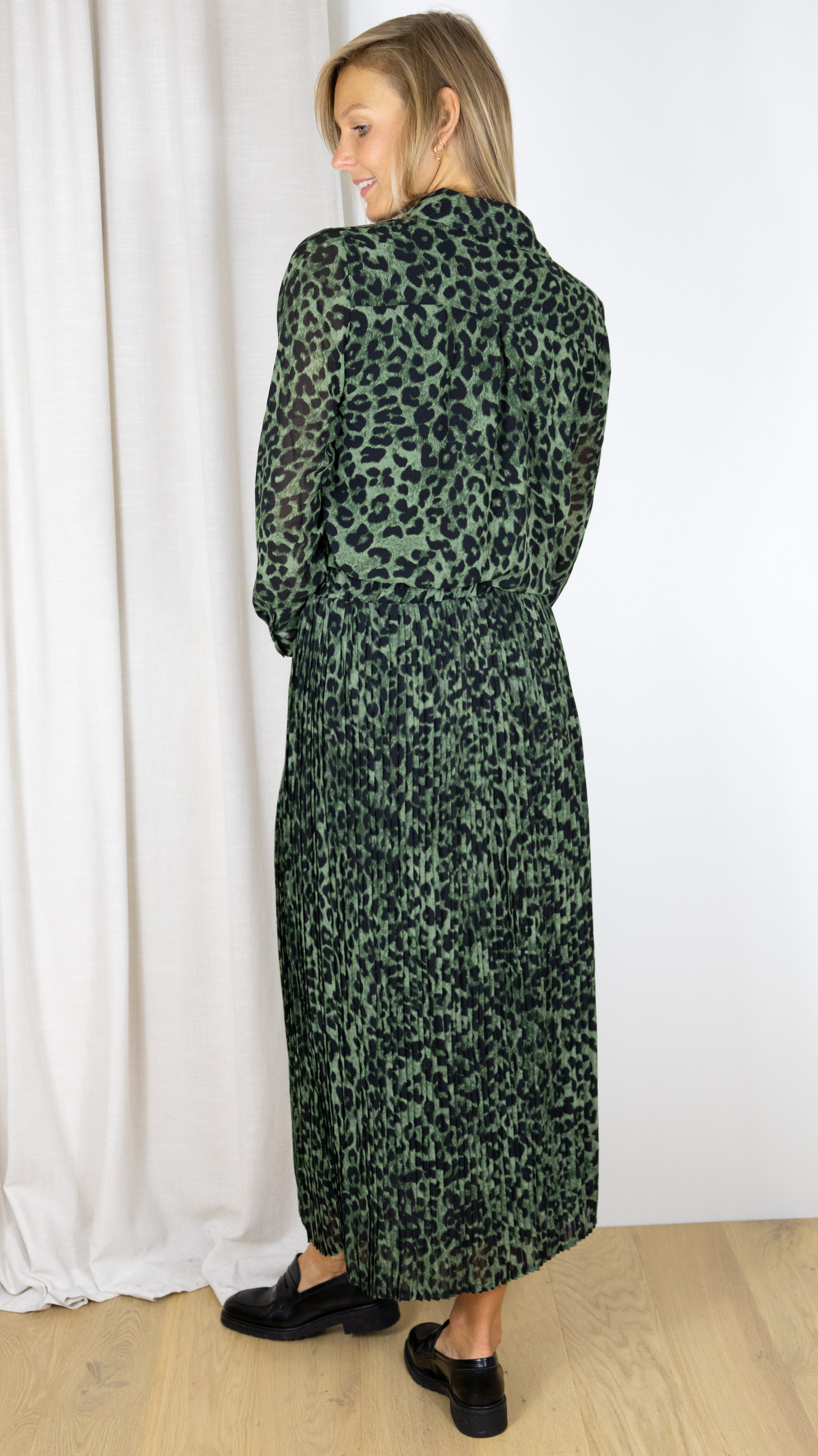 JUPE IMPRIME LEOPARD LILIE ROSE DX18870 VERT