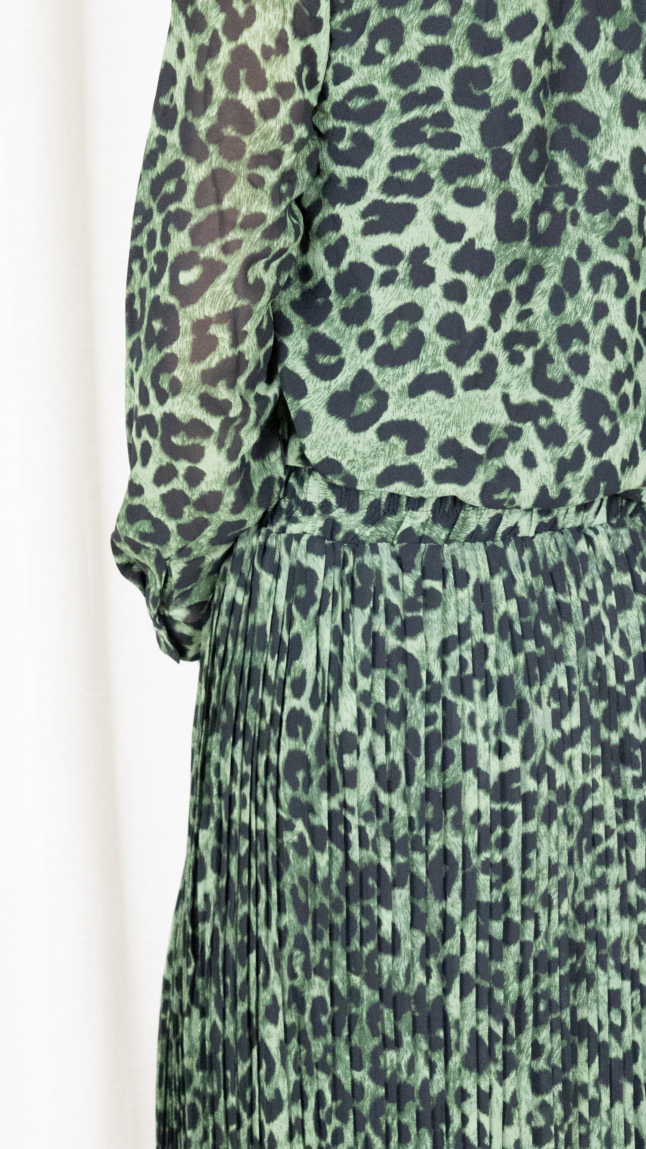 JUPE IMPRIME LEOPARD LILIE ROSE DX18870 VERT