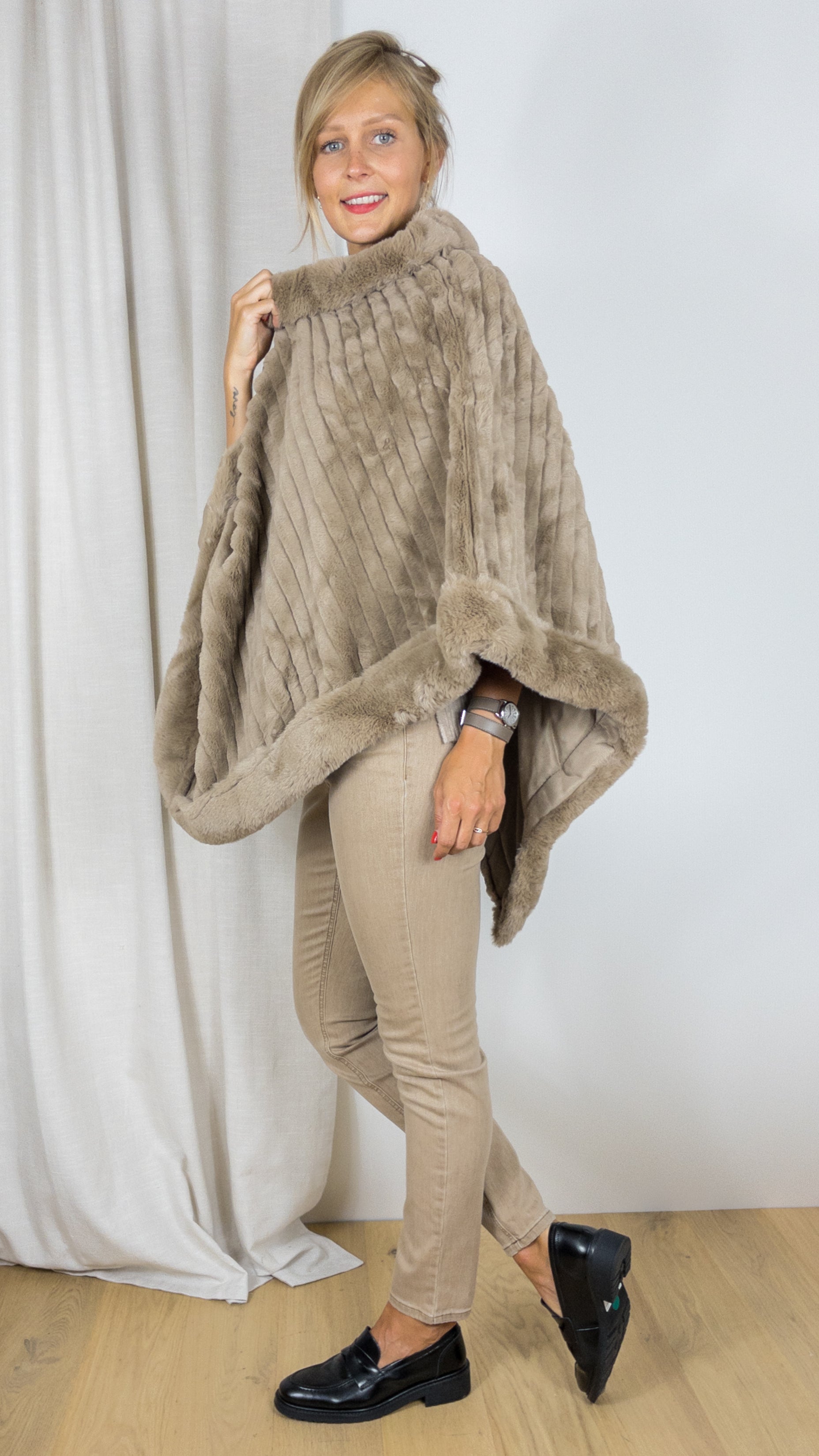 PONCHO FAUSSE FOURRURE VOUS F49072 CAMEL