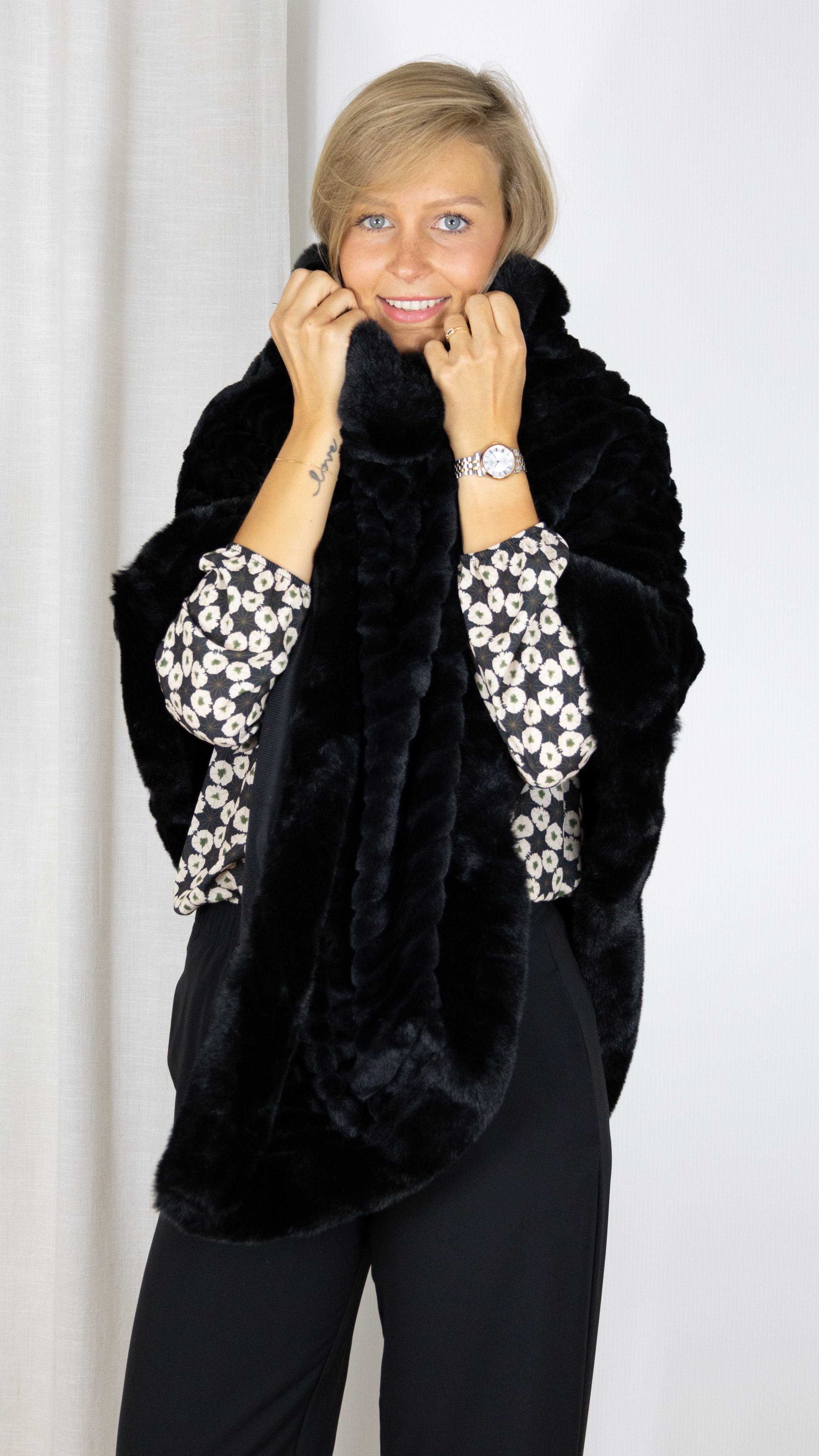 PONCHO FAUSSE FOURRURE VOUS F49072 NOIR