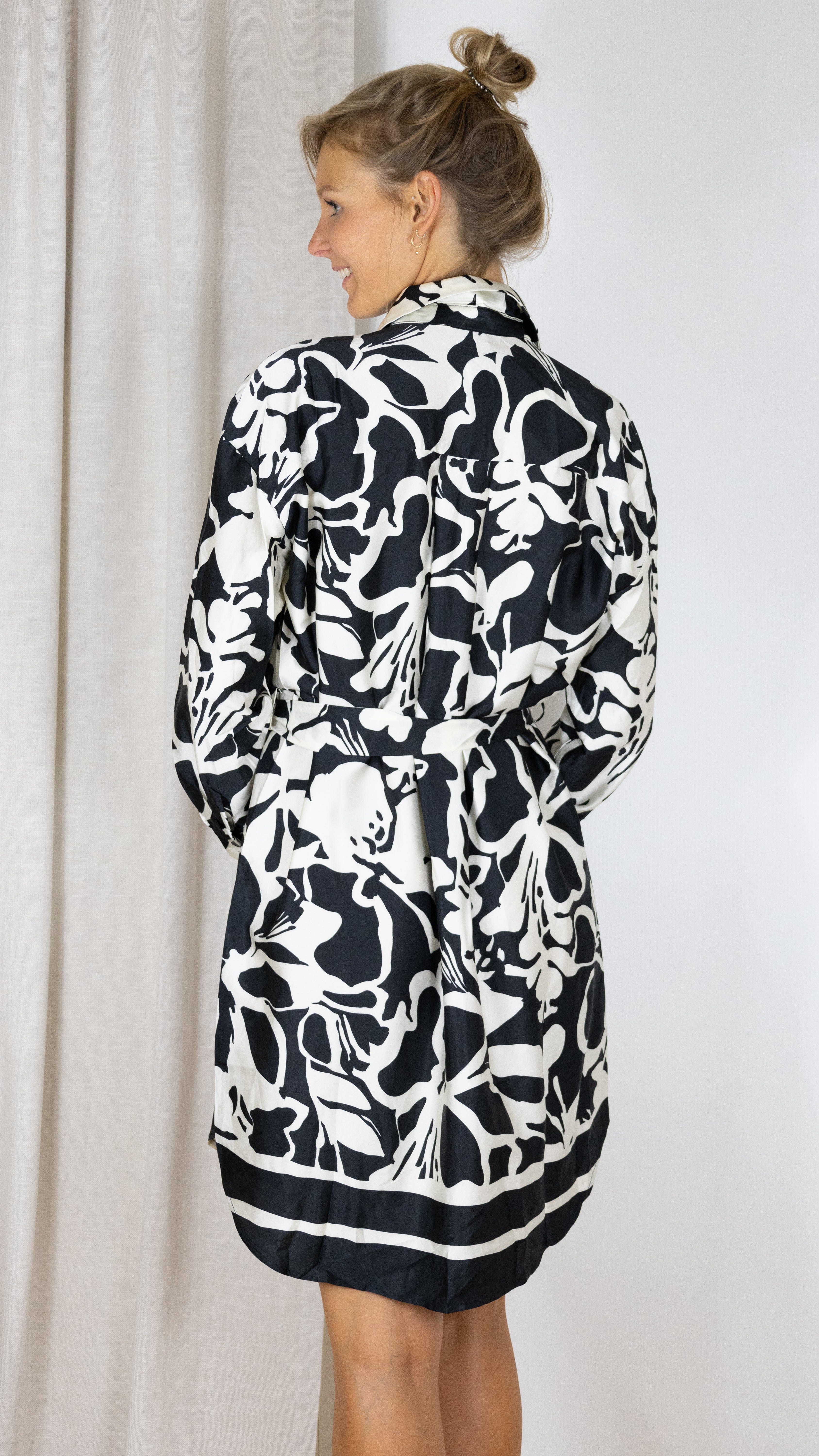 ROBE IMPRIMEE FLUIDE UNIKA NOIR 5709-12