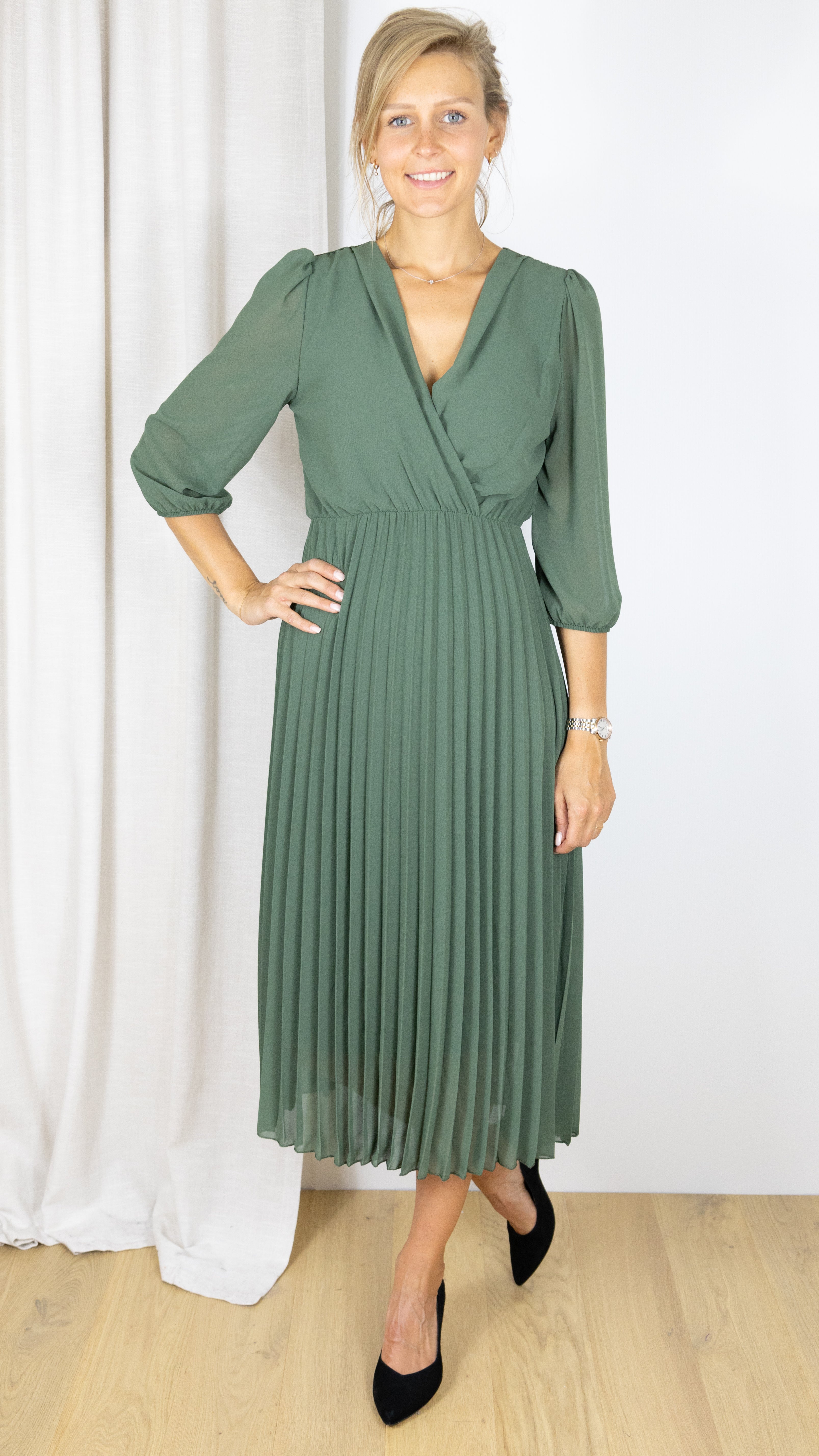 ROBE V LONGUE PLISSEE VOUS 5810 KAKI