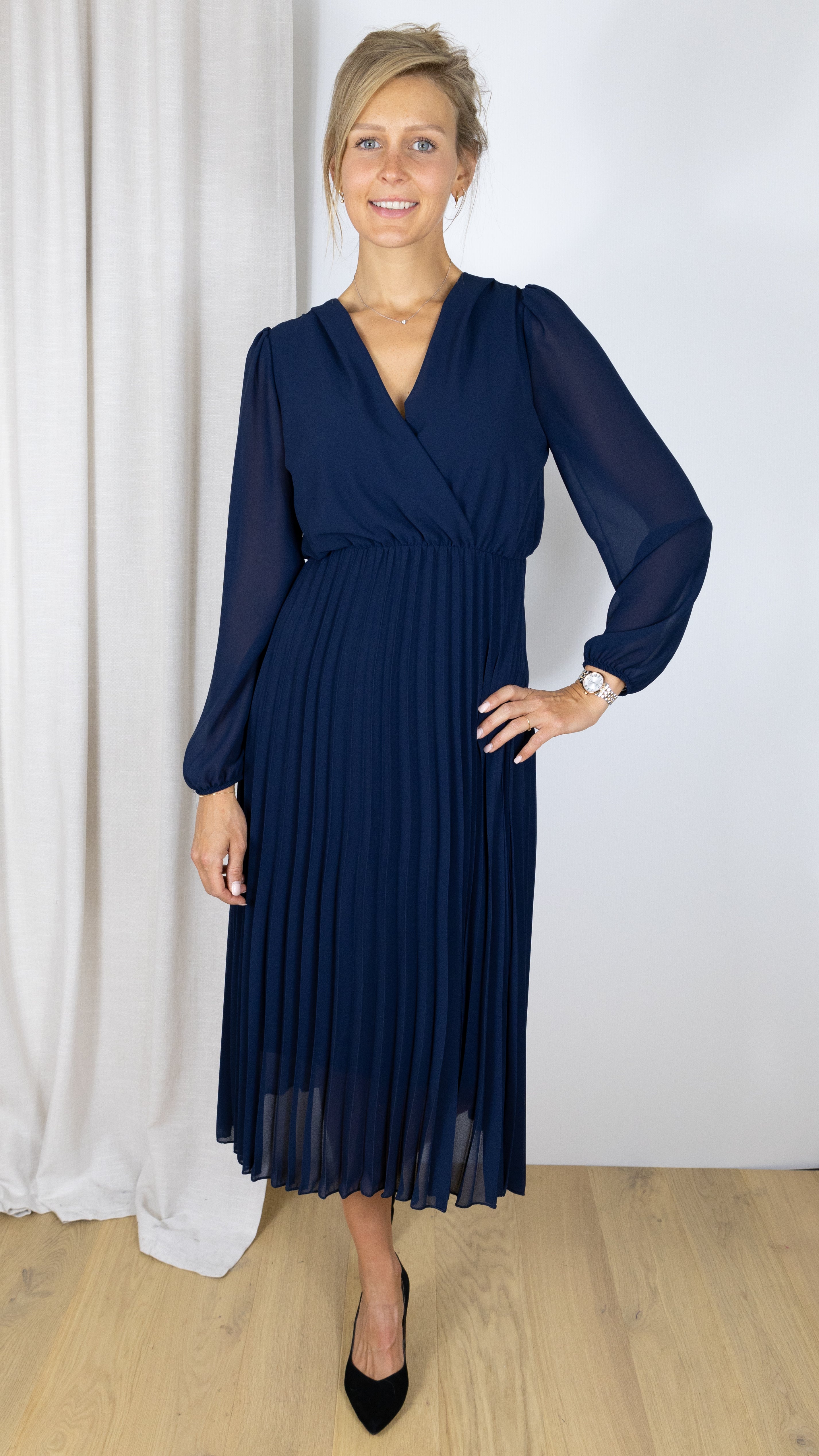 ROBE V LONGUE PLISSEE VOUS 5810 MARINE