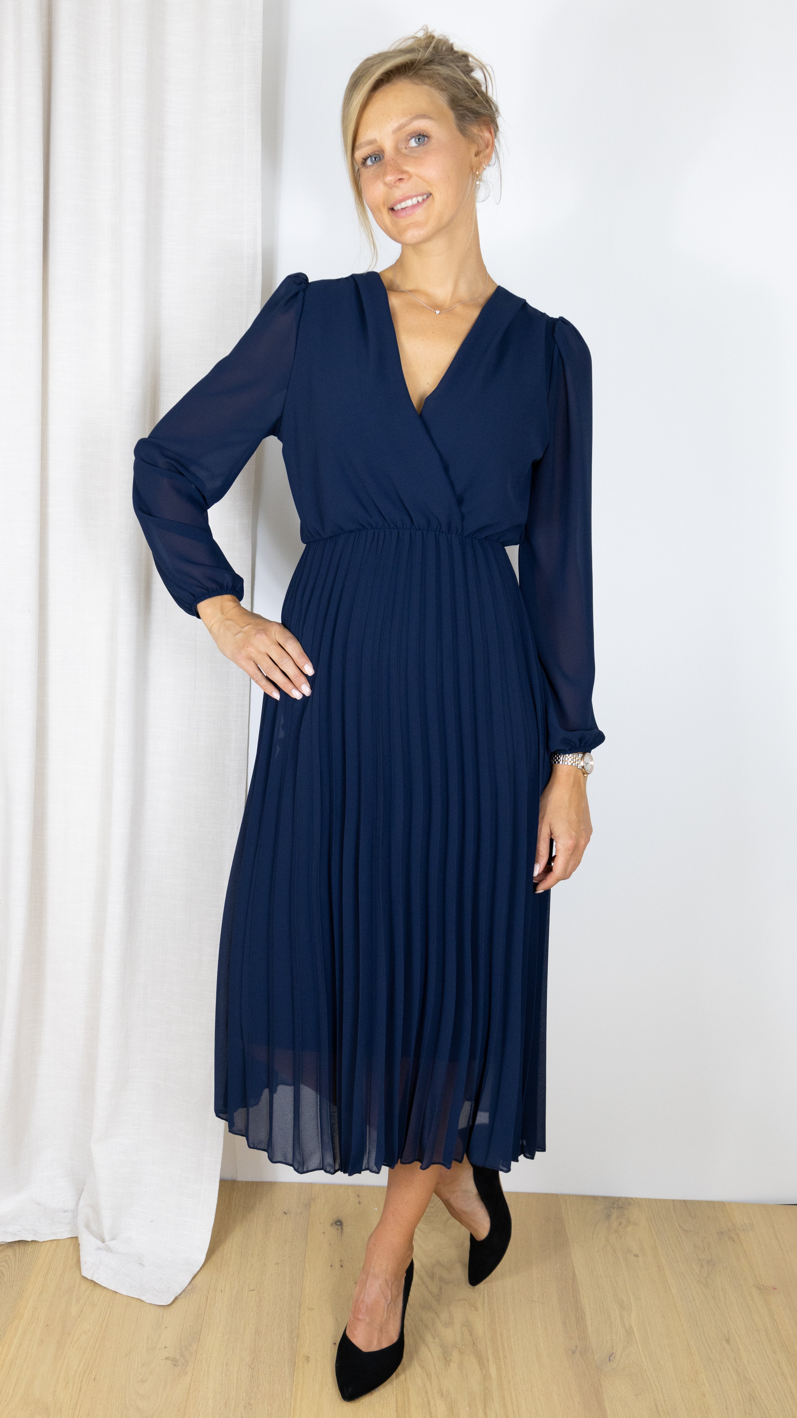 ROBE V LONGUE PLISSEE VOUS 5810 MARINE