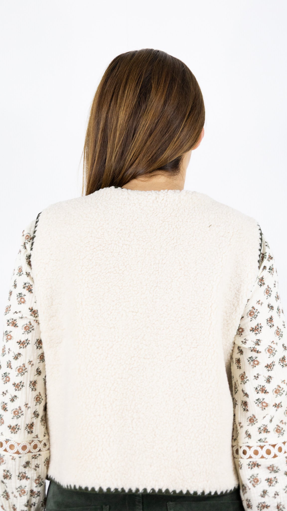 GILET SANS MANCHES MOUTON IT HIPPIE 01879/939#COLOR_ECRU/KAKI