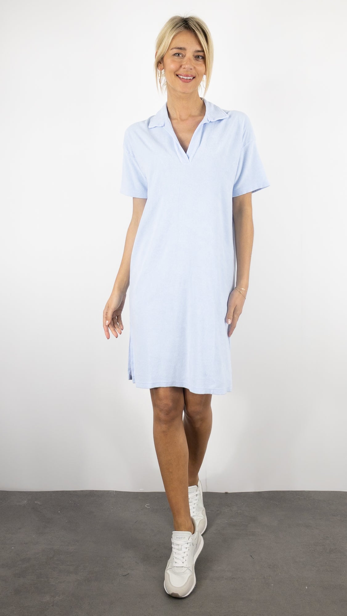 ROBE EN EPONGE DROITE MANCHES COURTES POUR FEMME#COLOR_04/SKY
