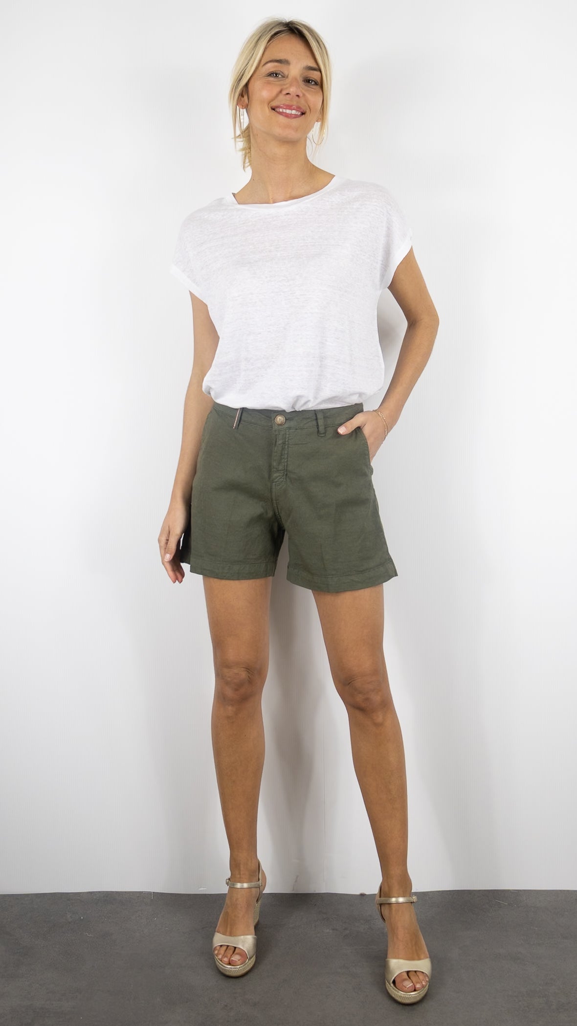SHORT EN LIN CHINO ISLOW ANTON COTTON LIN#COLOR_SAFARI/KAKI