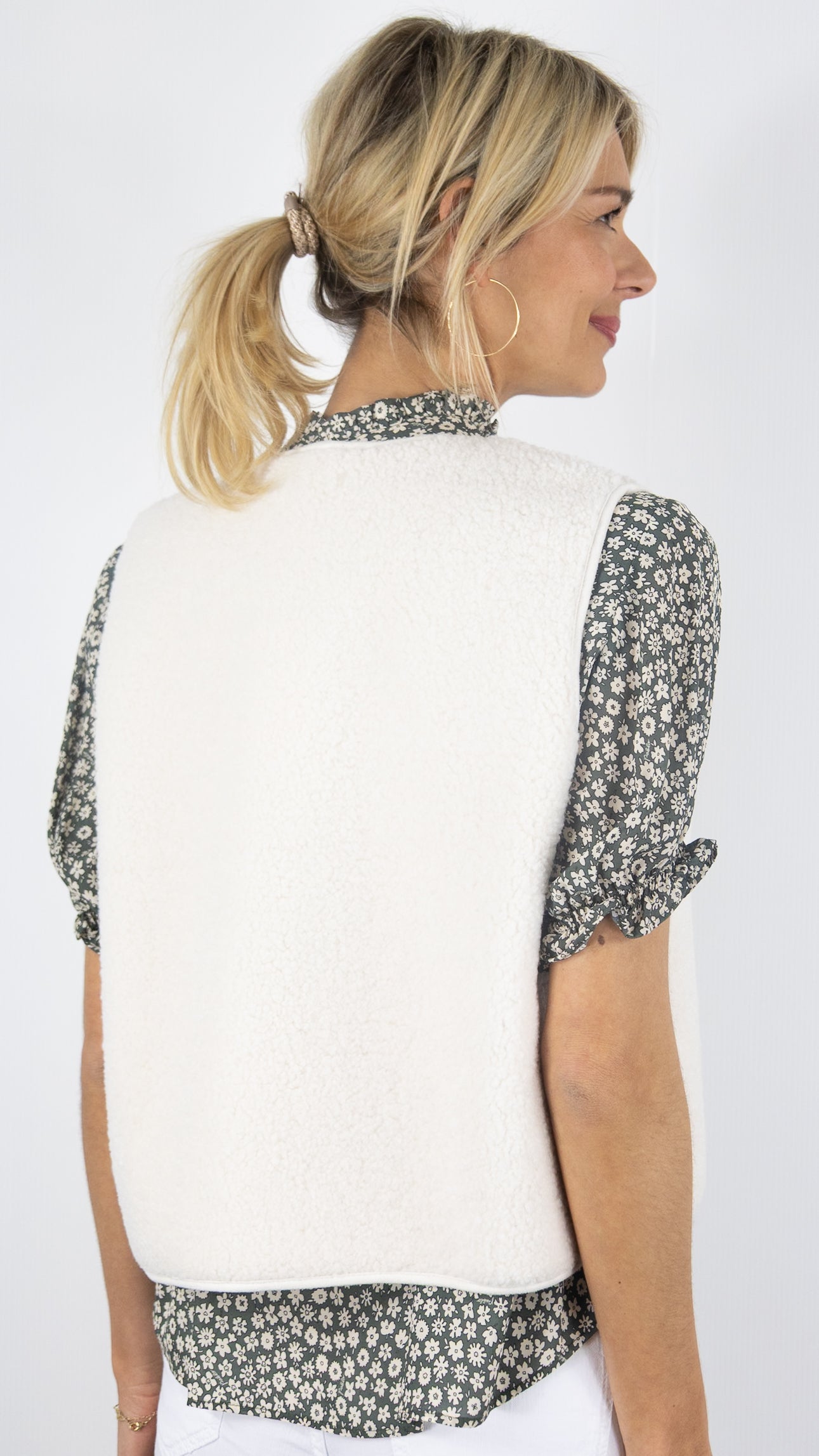 Gilet sans manches fausse fourrure #COLOR_ecru