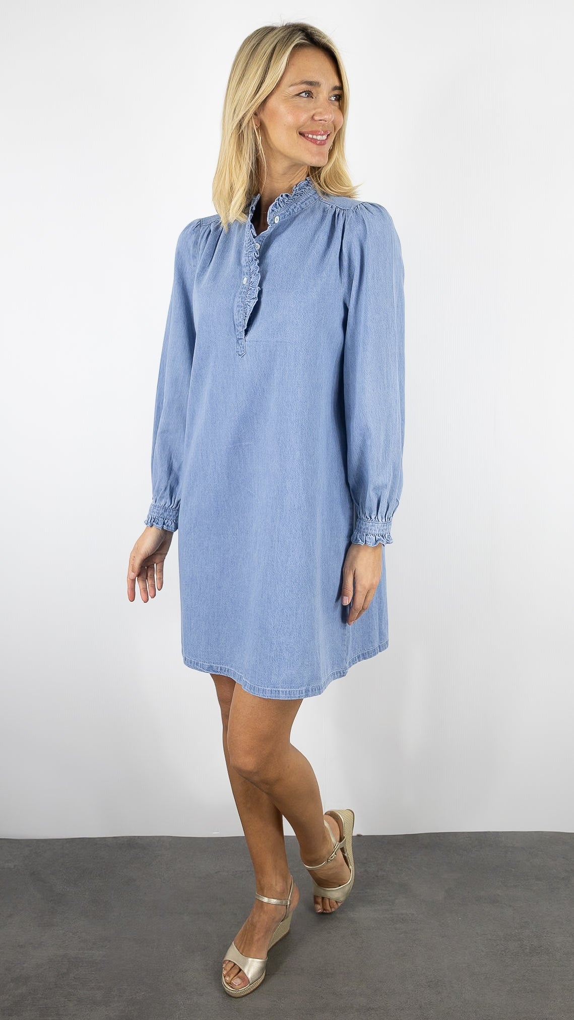 ROBE EN DENIM VOLANTEE LA PETITE ETOILE RAITY