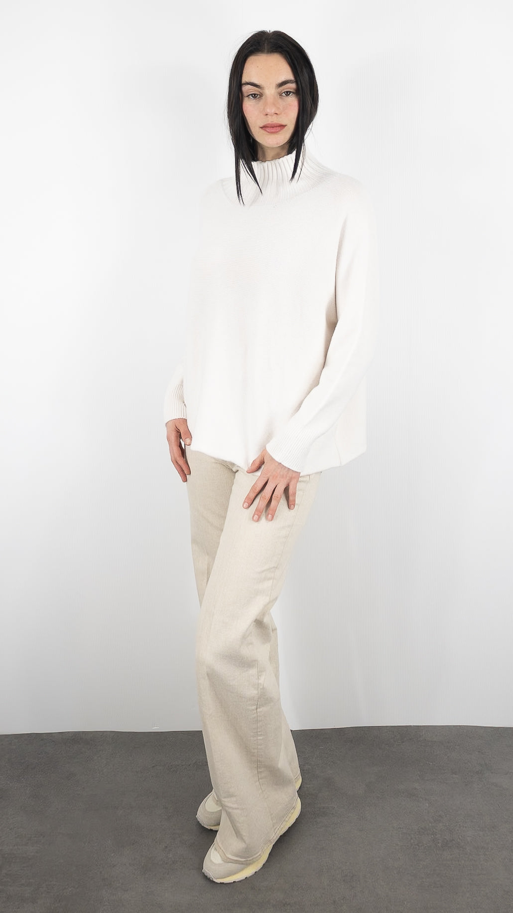 Pull montant ample pour femme Alexandre Laurent #COLOR_ecru