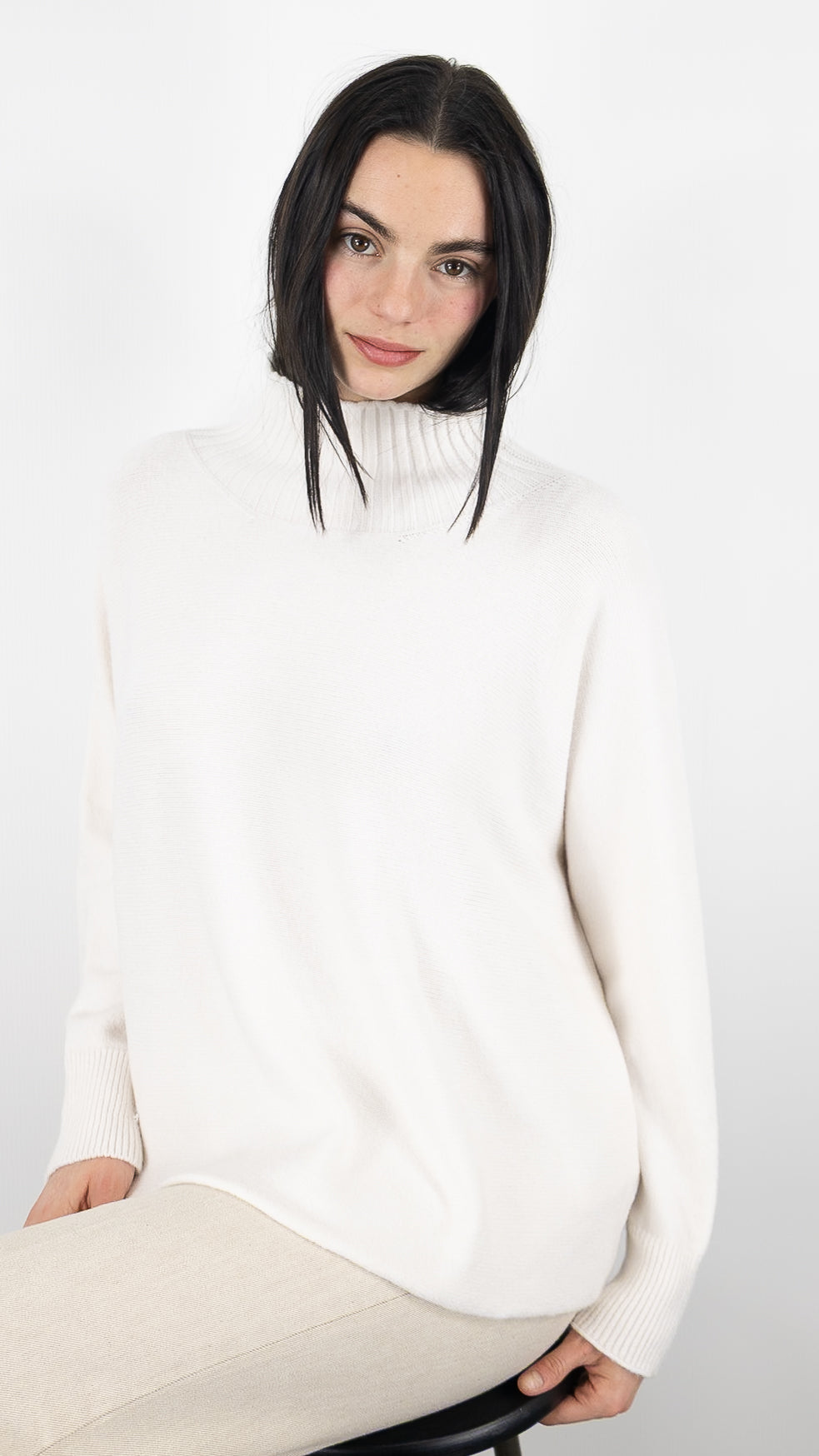 Pull montant ample pour femme Alexandre Laurent #COLOR_ecru