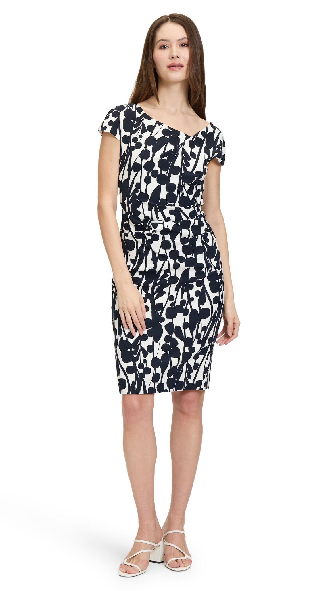 0292/4137 ROBE IMPRIME FLEURS MARINE VERAMONT 1883/CREME DARK BLUE