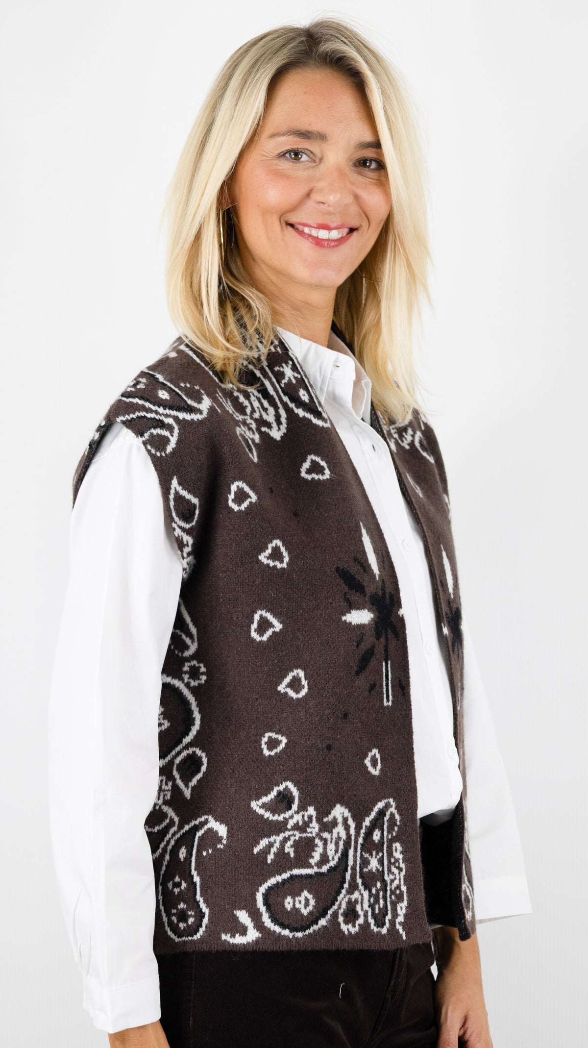 GILET IMPRIME CACHEMIRE SANS MANCHES IT HIPPIE S392#COLOR_CHOCO