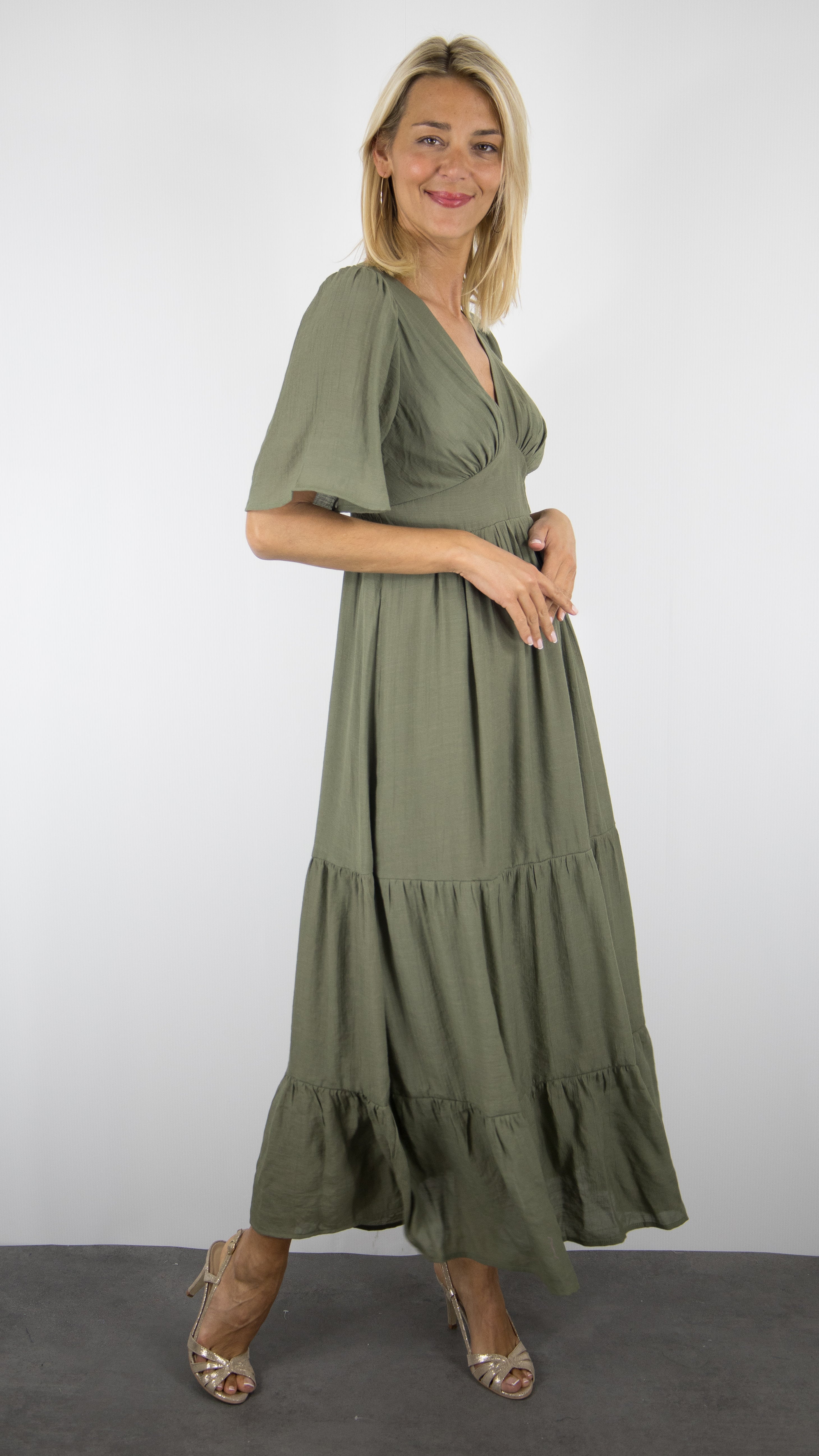 ROBE LONGUE D'ETE COL V VOLANTEE FLUIDE FEMME YCOO 10194#COLOR_KAKI