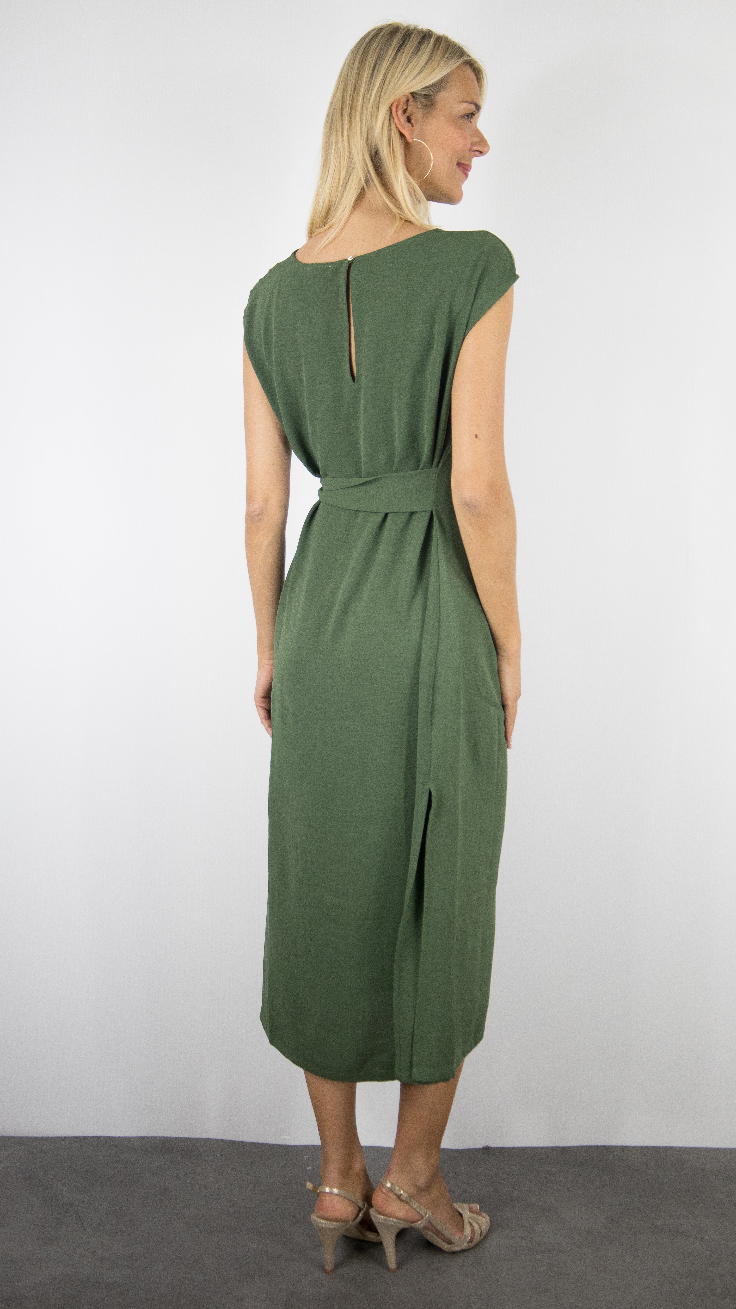 ROBE MIDI SANS MANCHES FLUIDE CROISEE POUR FEMME YCOO 10215#COLOR_KAKI