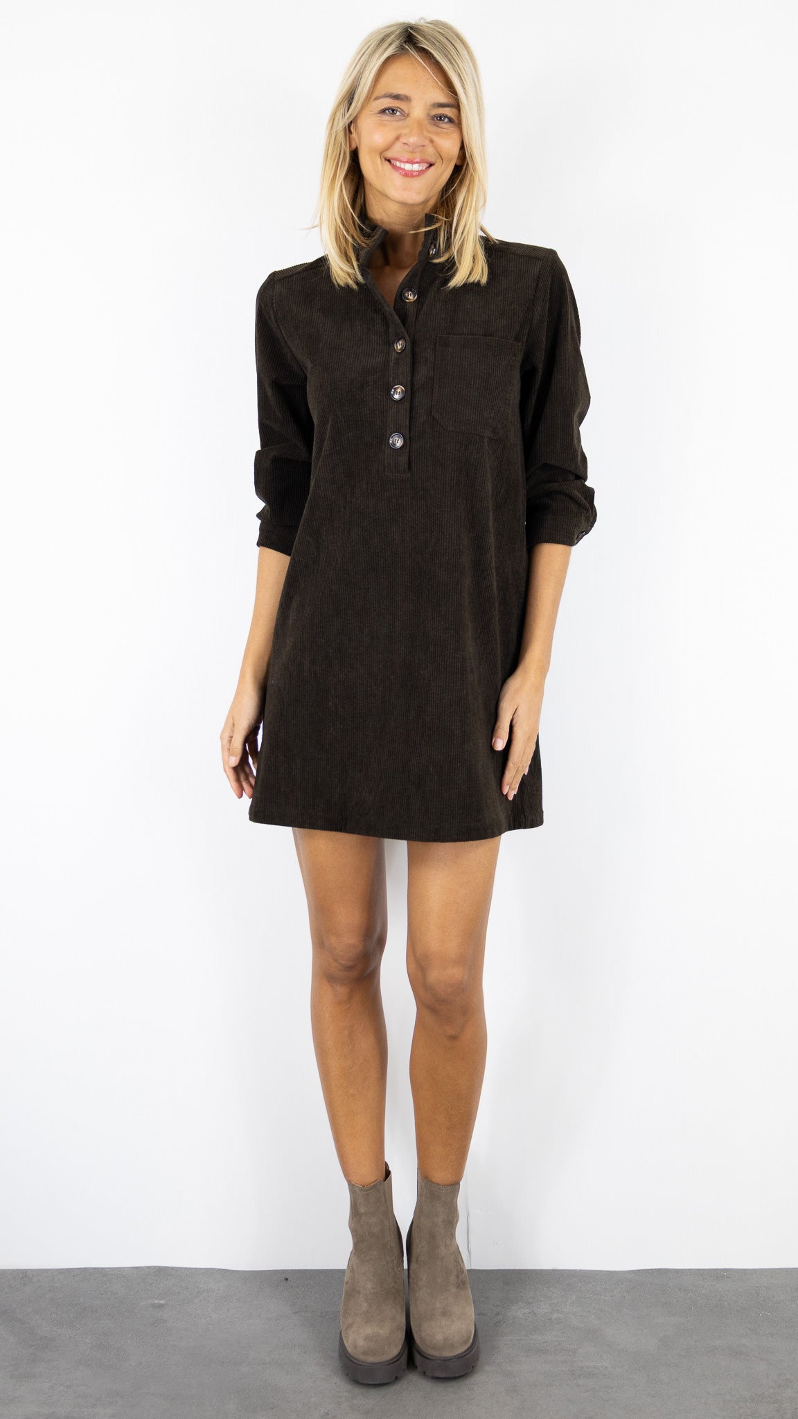 ROBE EN VELOURS COL VOLANTE 10502B YCOO#color_MARRON