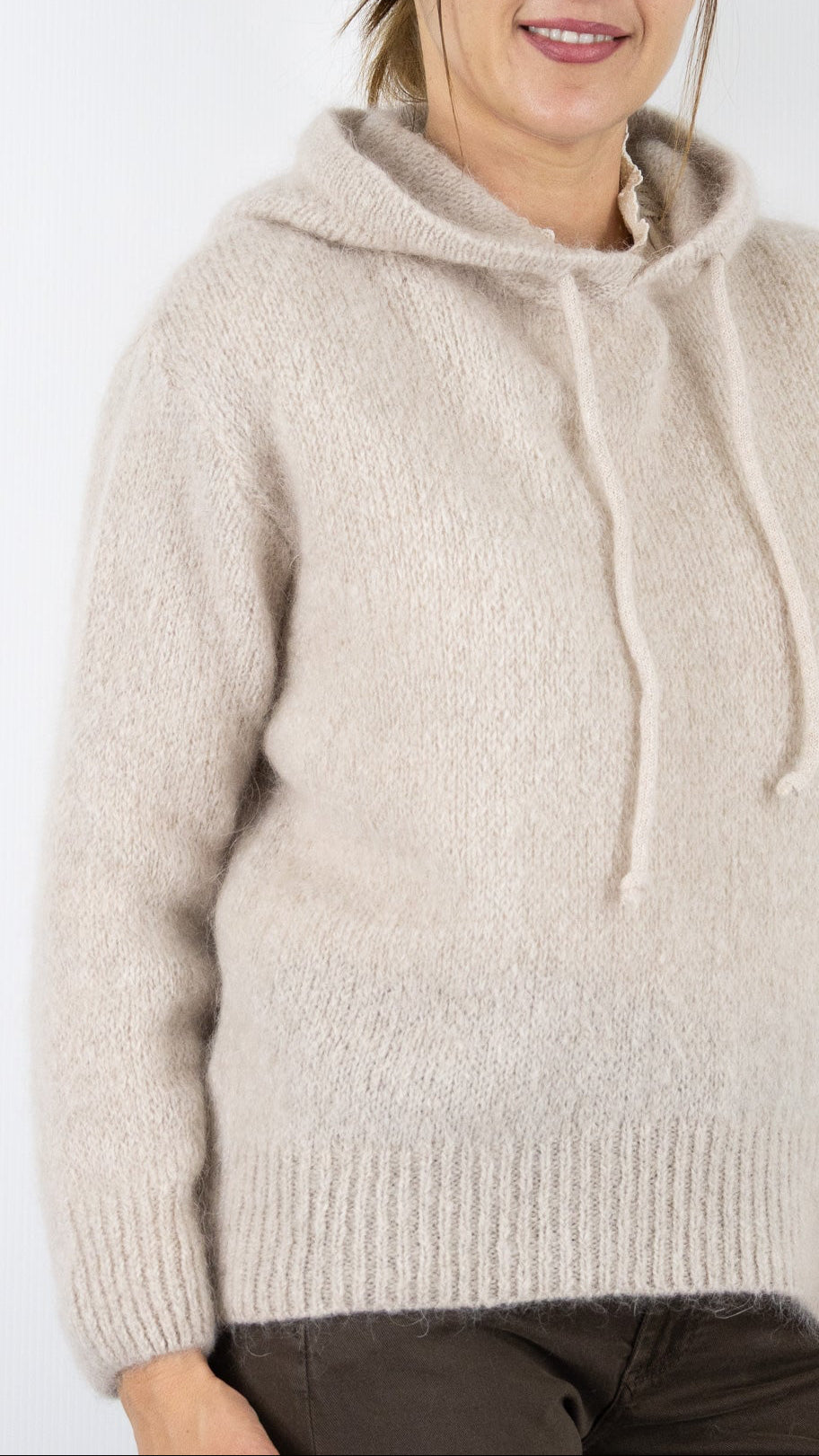 PULL SWEAT A CAPUCHE EN MOHAIR BEIGE NAIS 11031