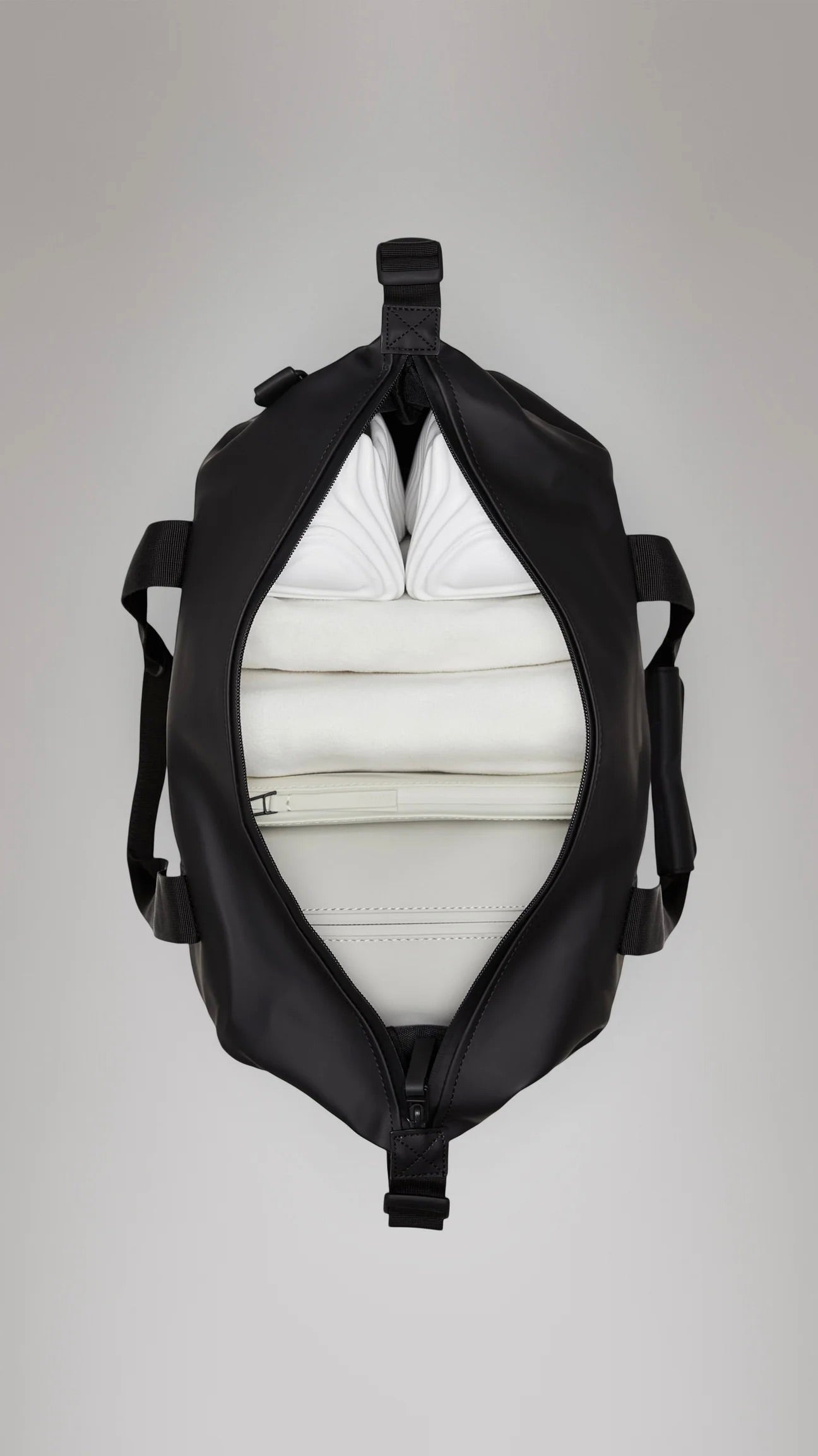 SAC WEEK END IMPERMEABLE RAINS HILO WEEK END BAG SMALL 14220#COL0R_01/NOIR MAT