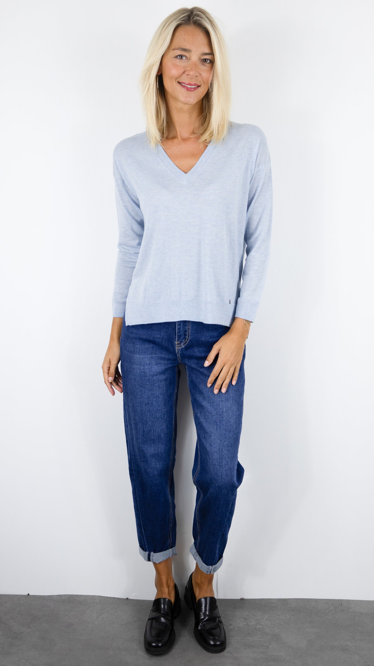 PULL AMPLE COL V POUR FEMME CIEL LA PETITE ETOILE MELYAF