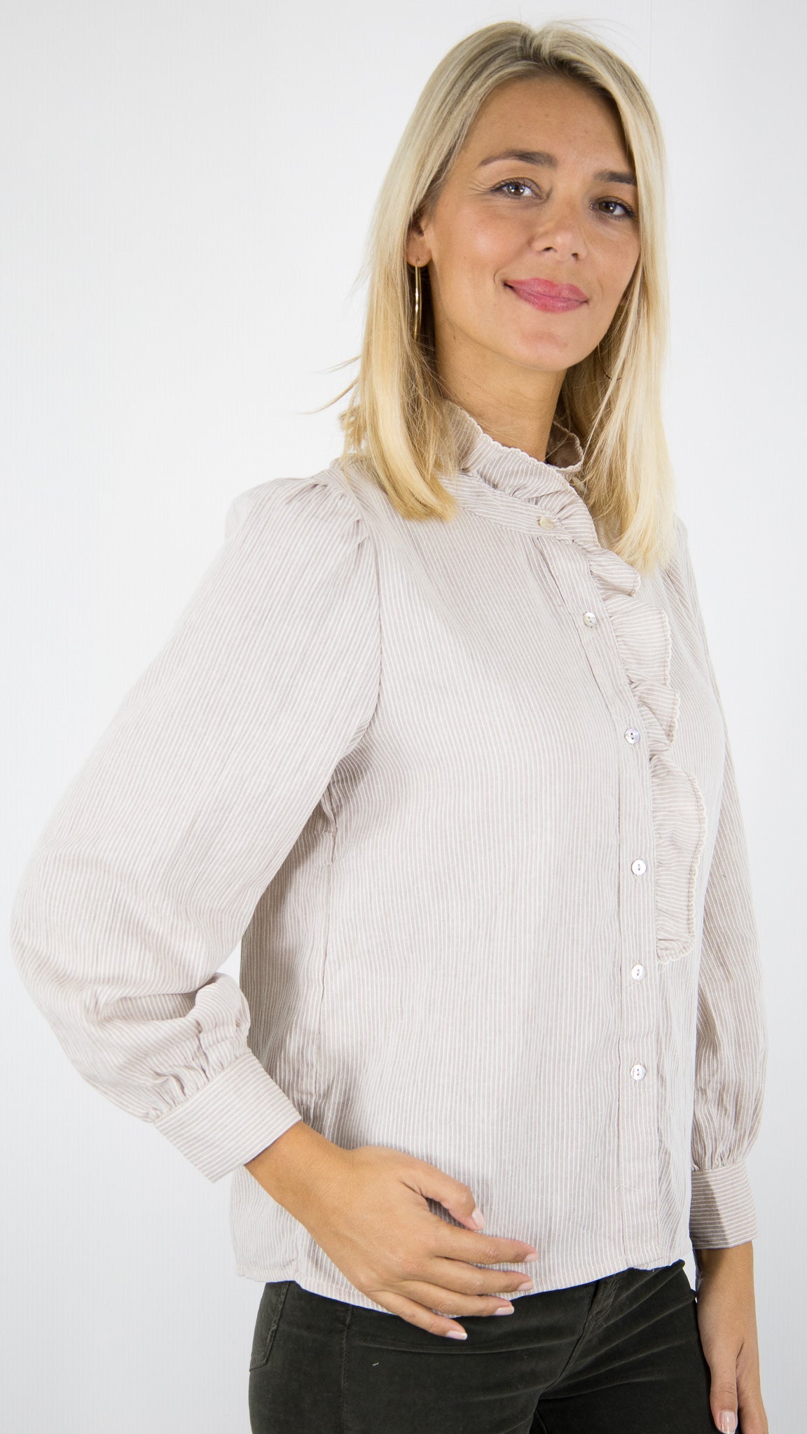 BLOUSE RAYEE VOLANTEE BEIGE FEMME SEASON 15H001#COLOR_BEIGE