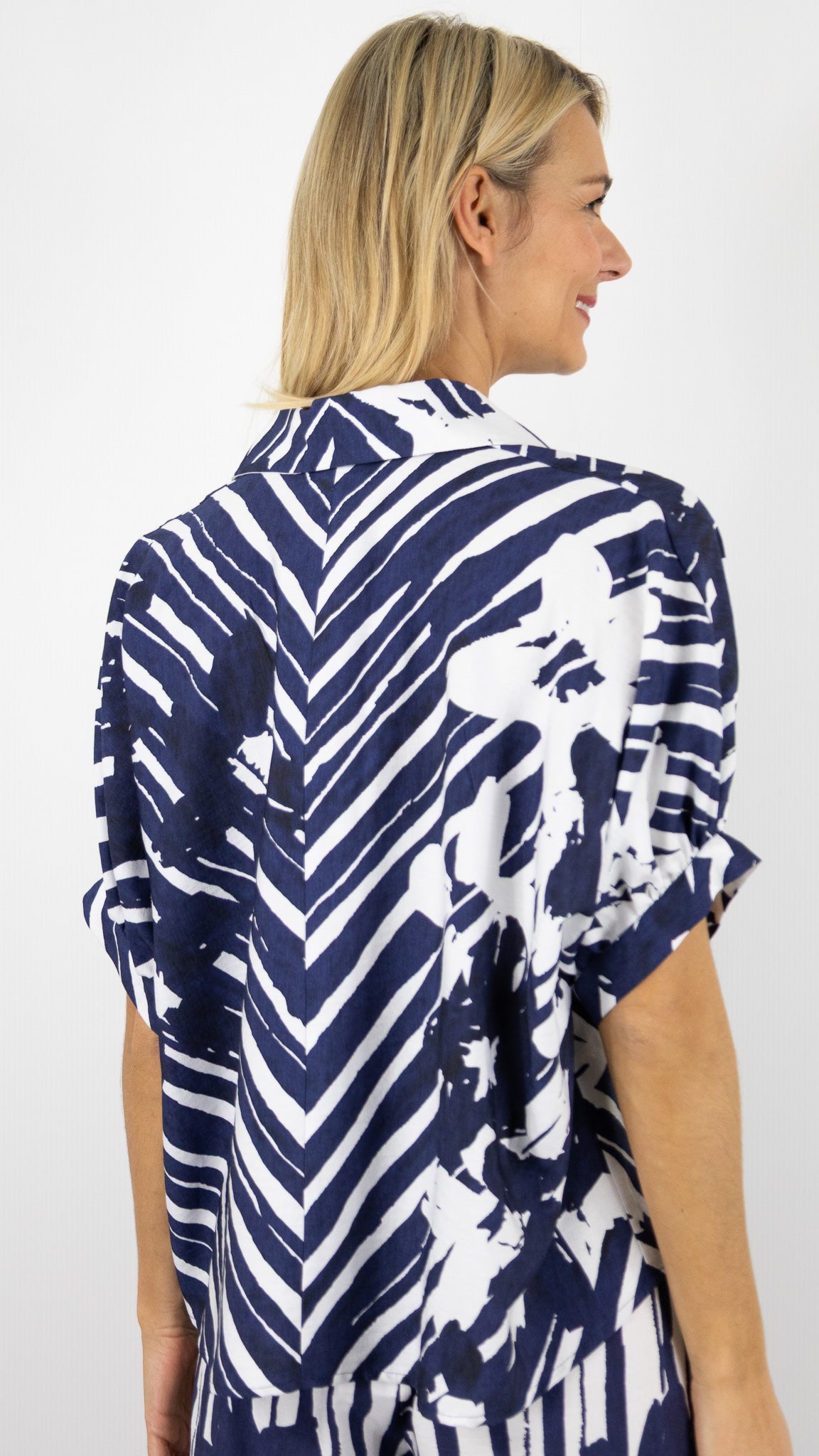 BLOUSE FLUIDE MANCHES COURTES IMPRIMEE BLEU ET BLANC CAROLINE BISS 1674