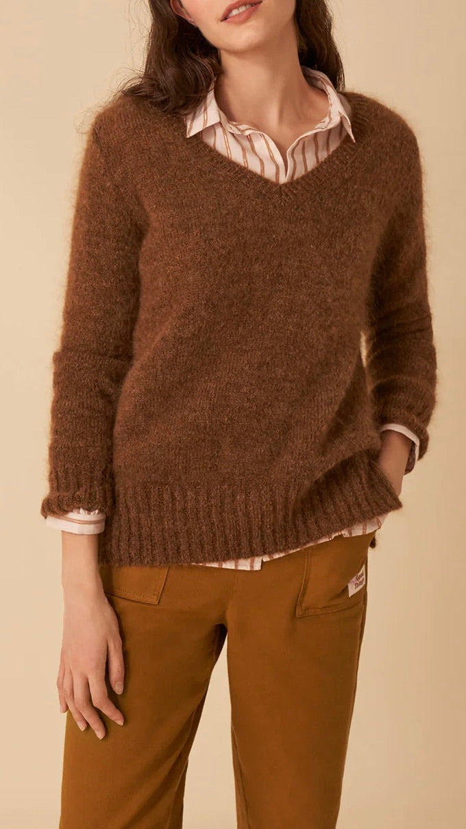 PULL MAILLE MOELLEUSE COL V DES PETITS HAUTS BERTON MOKA CAMEL