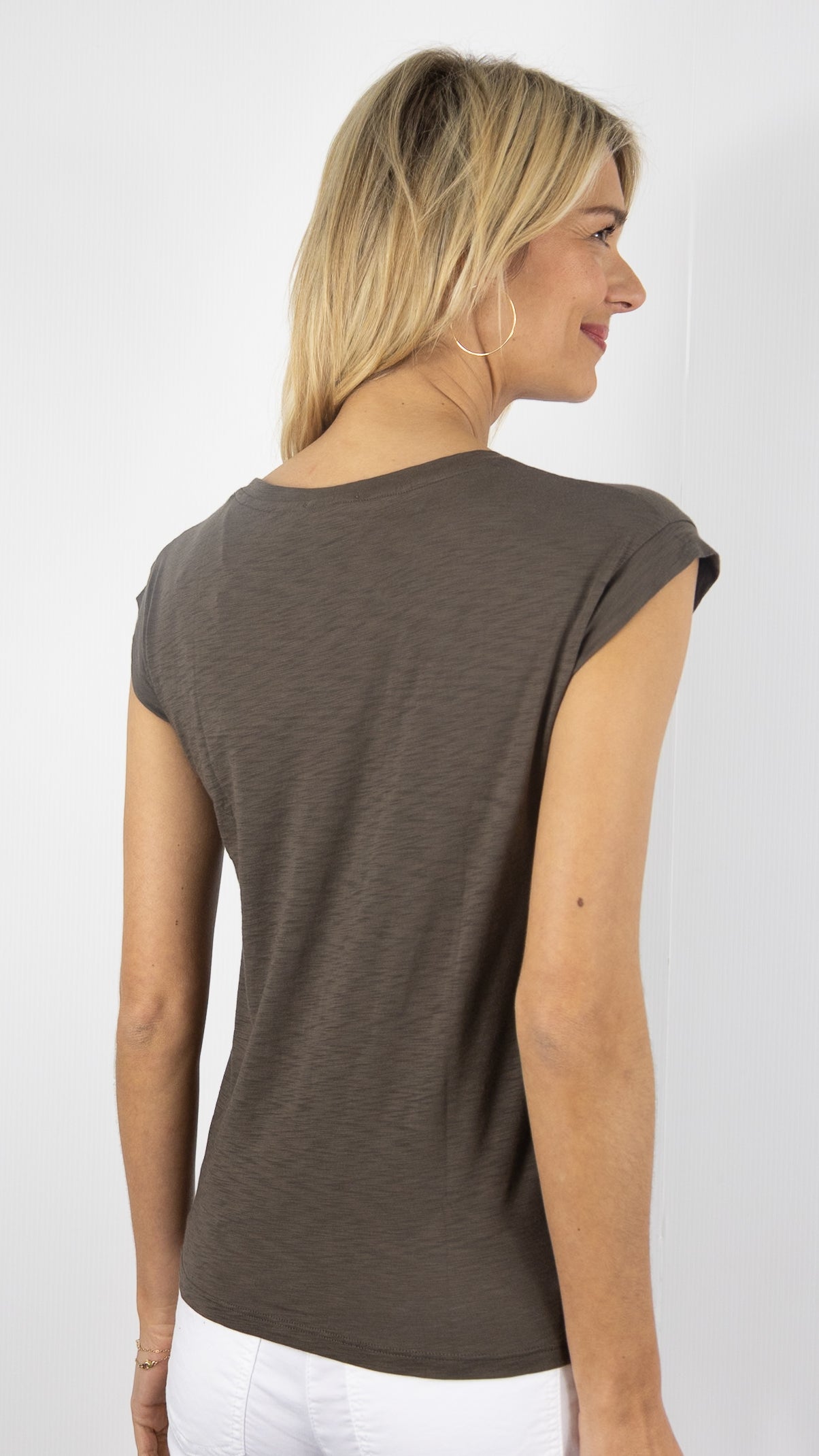 TEE-SHIRT RAS DE COU EN COTON PIMA MANCHES COURTES ANONYM NOELIA#COLOR_MOKA FLAMME