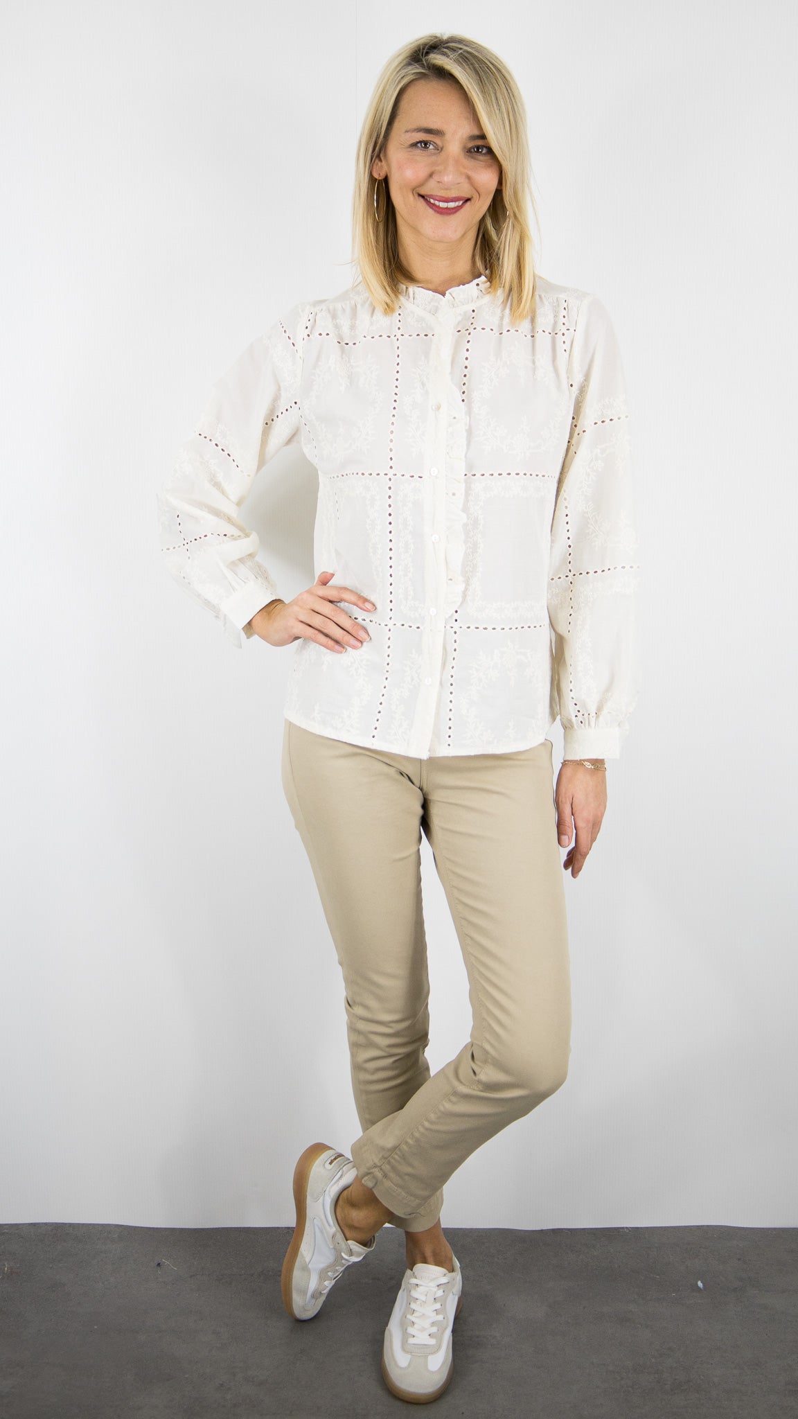 BLOUSE EN DENTELLE BEIGE LILI ET LALA 24342
