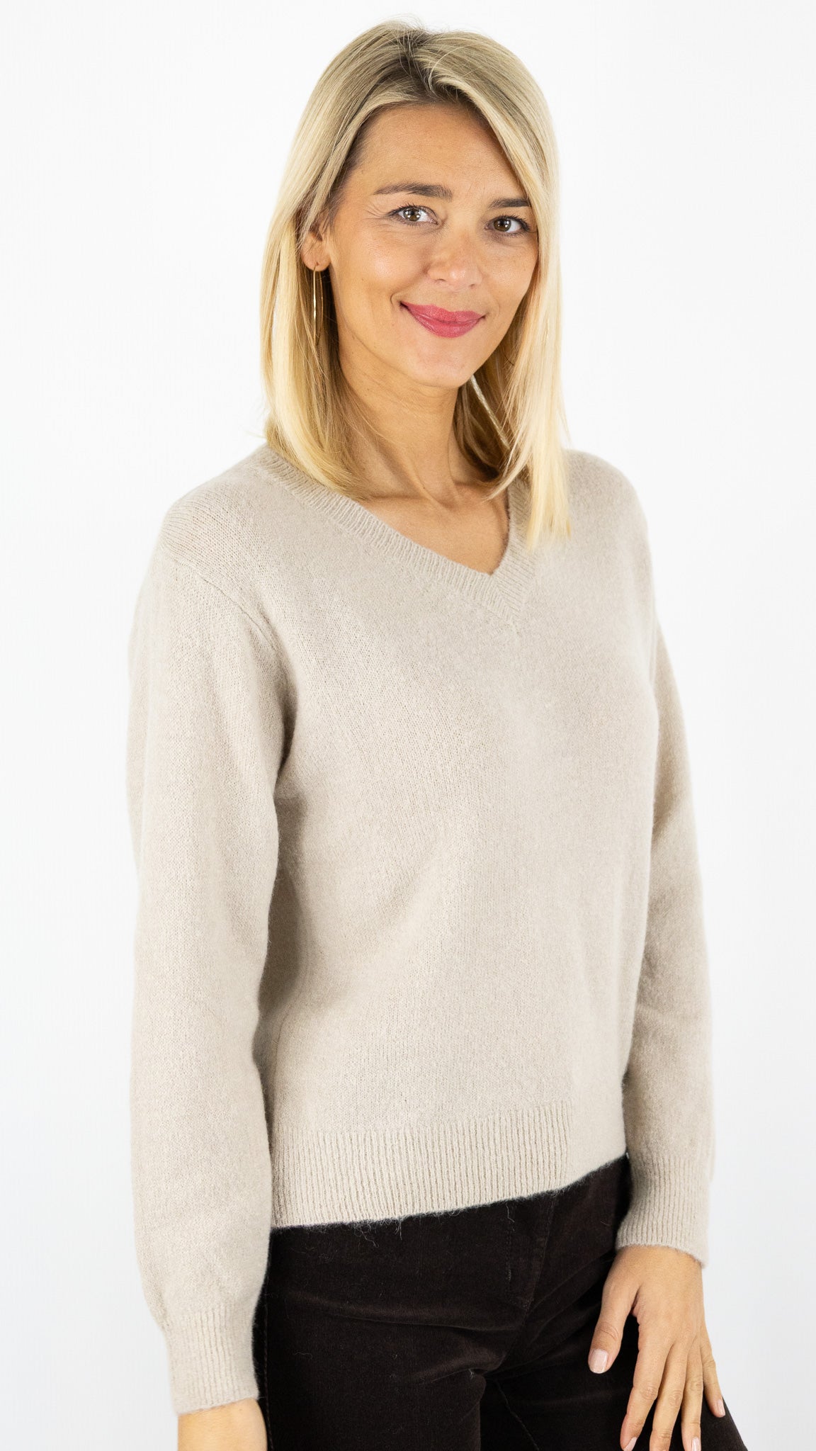 PULL DROIT EN BABY ALPAGA BEIGE POUR FEMME STUDIO PARISIEN 24613 PULL DROIT EN BABY ALPAGA BEIGE POUR FEMME STUDIO PARISIEN 24613