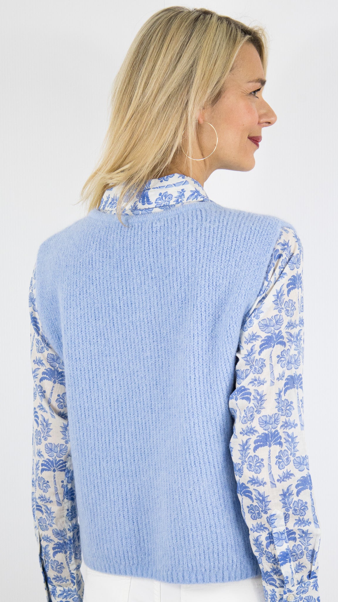 GILET V SANS MANCHES POUR FEMME ANDROMEDE 24699#COLOR_BLEU CIEL